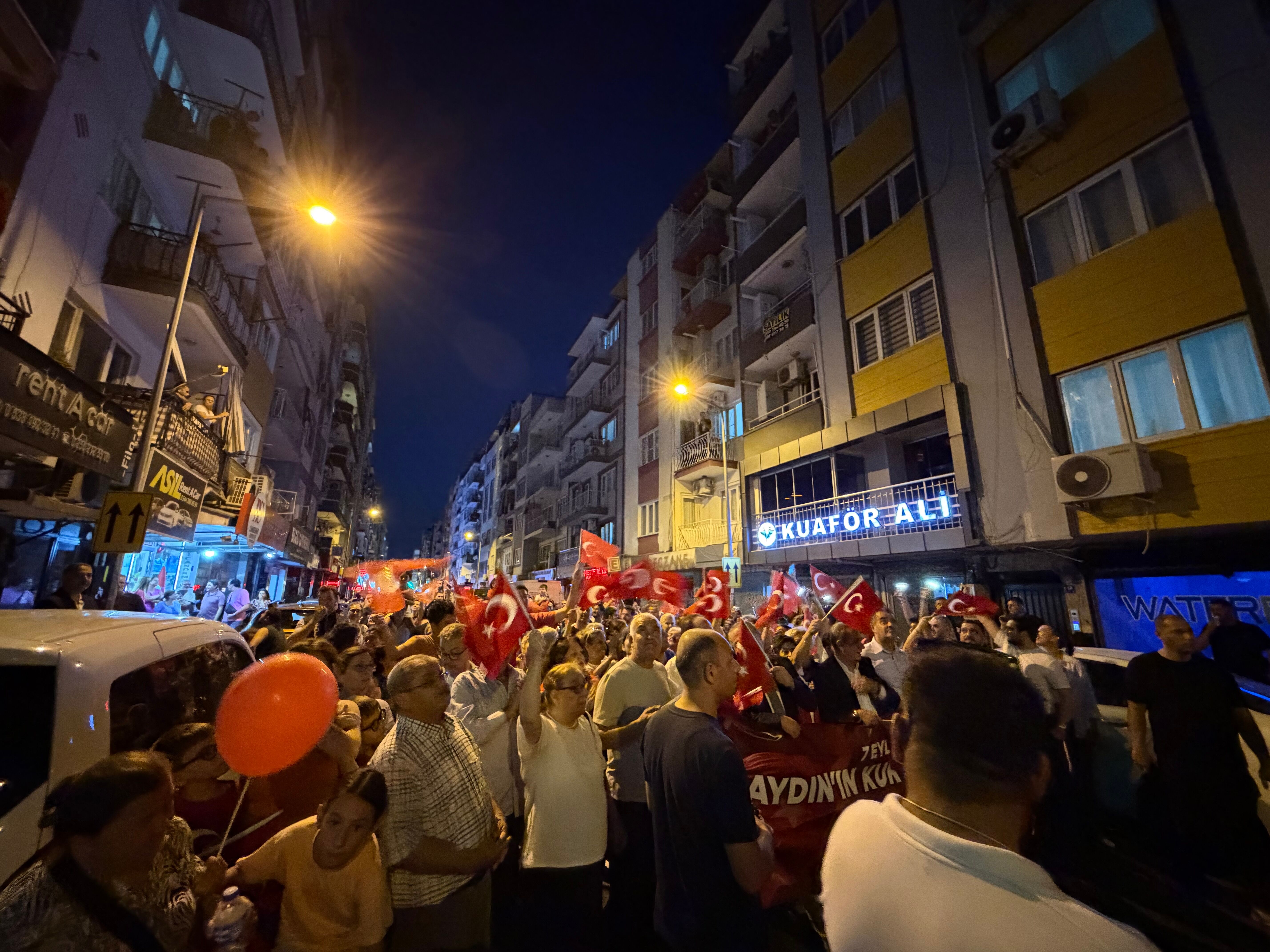 Efelerde 7 Eylul Coskusu Sokaklar Marslarla Yankilandi 690855 F826F1