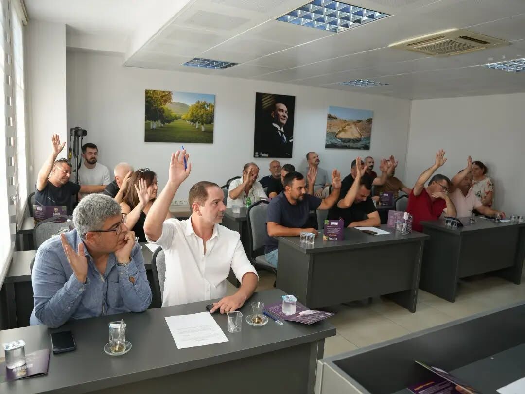 Germencik Meclisinde Komisyon Mesaisi Uyeler Secildi 692150 7457F4