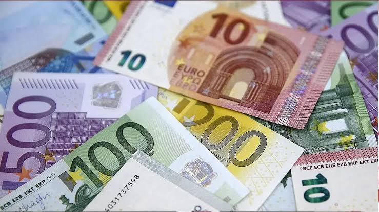 Finans Dünyası Bu Raporu Konuşuyor! 2026 Sonu Euro Tahmini Ezber Bozdu!