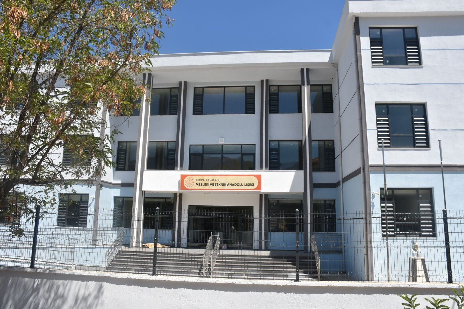 Karacasu Mtal Kantinine Tecrubeli Isim Sevdican Cirik Ihaley 693277 86C3B9