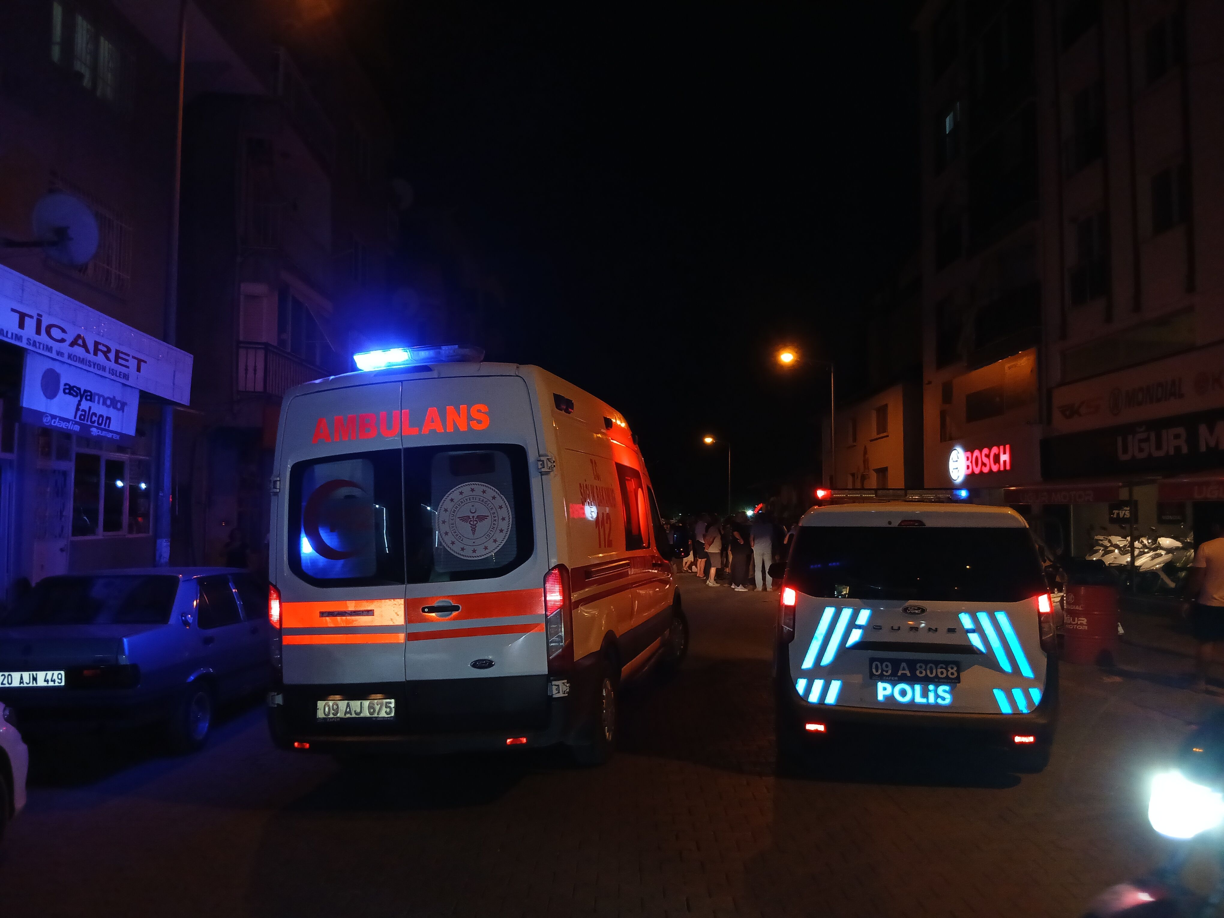 Karacasuda Korkutan Yangin Itfaiyenin Zamaninda Mudahalesi F 689733 43C61D