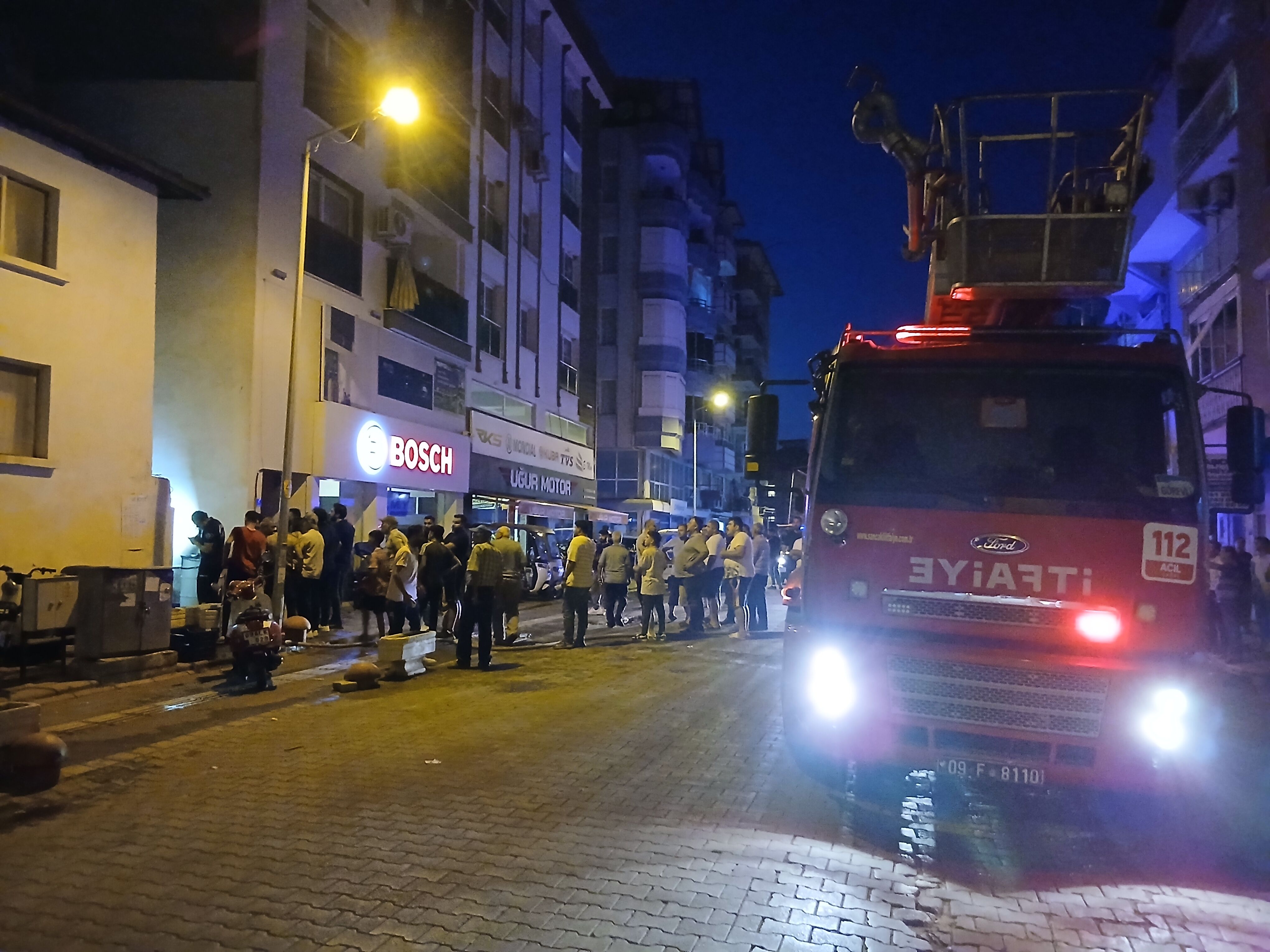Karacasuda Korkutan Yangin Itfaiyenin Zamaninda Mudahalesi F 689733 Eaa31F