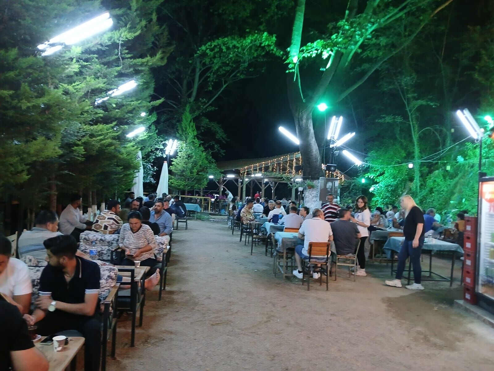 Karacasuda Selale Aile Cay Bahcesinde Sezon Kasima Kadar Aci 692513 Ea4394
