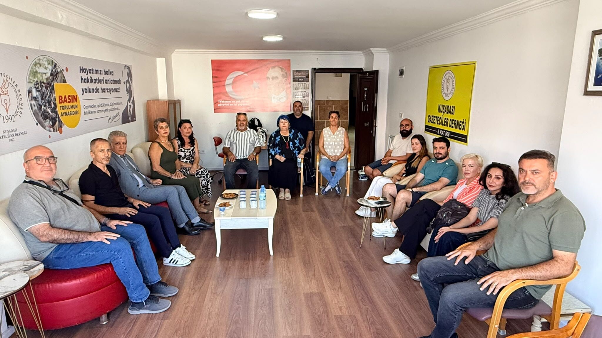 Kaymakam Keklik’ten Kuşadası Gazeteciler Derneği’ne ziyaret