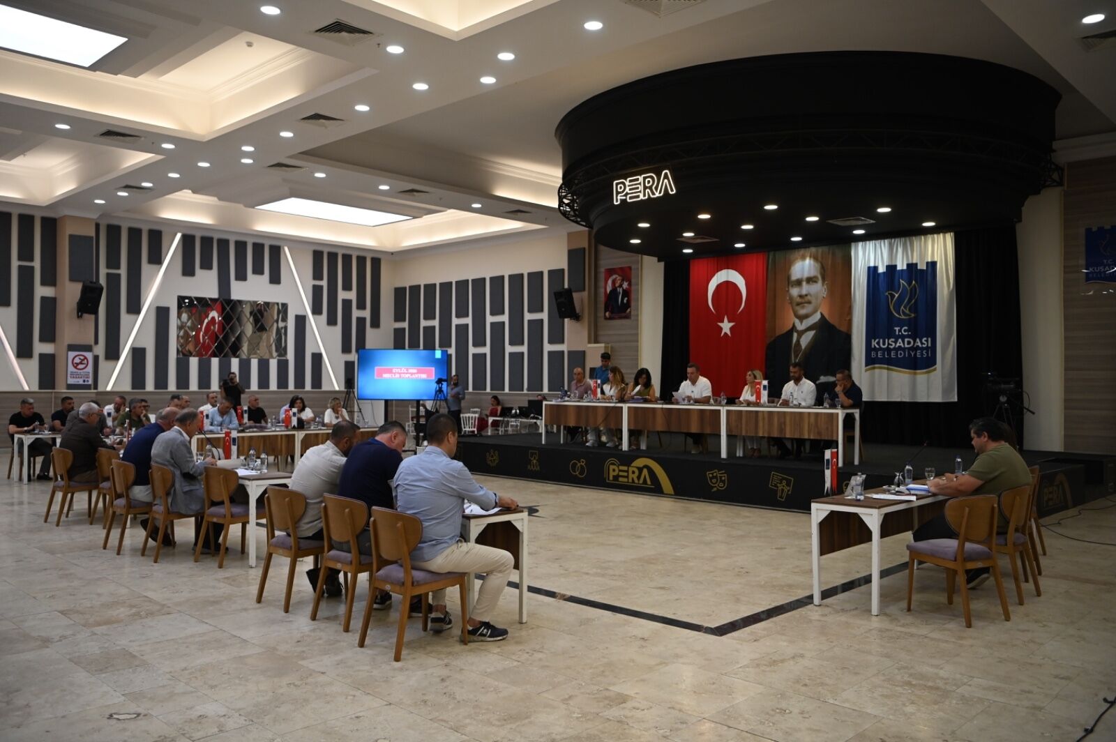 Kusadasi Belediye Meclisi Onemli Karar Maddeleriyle Toplandi 690850 Cb4Bd3