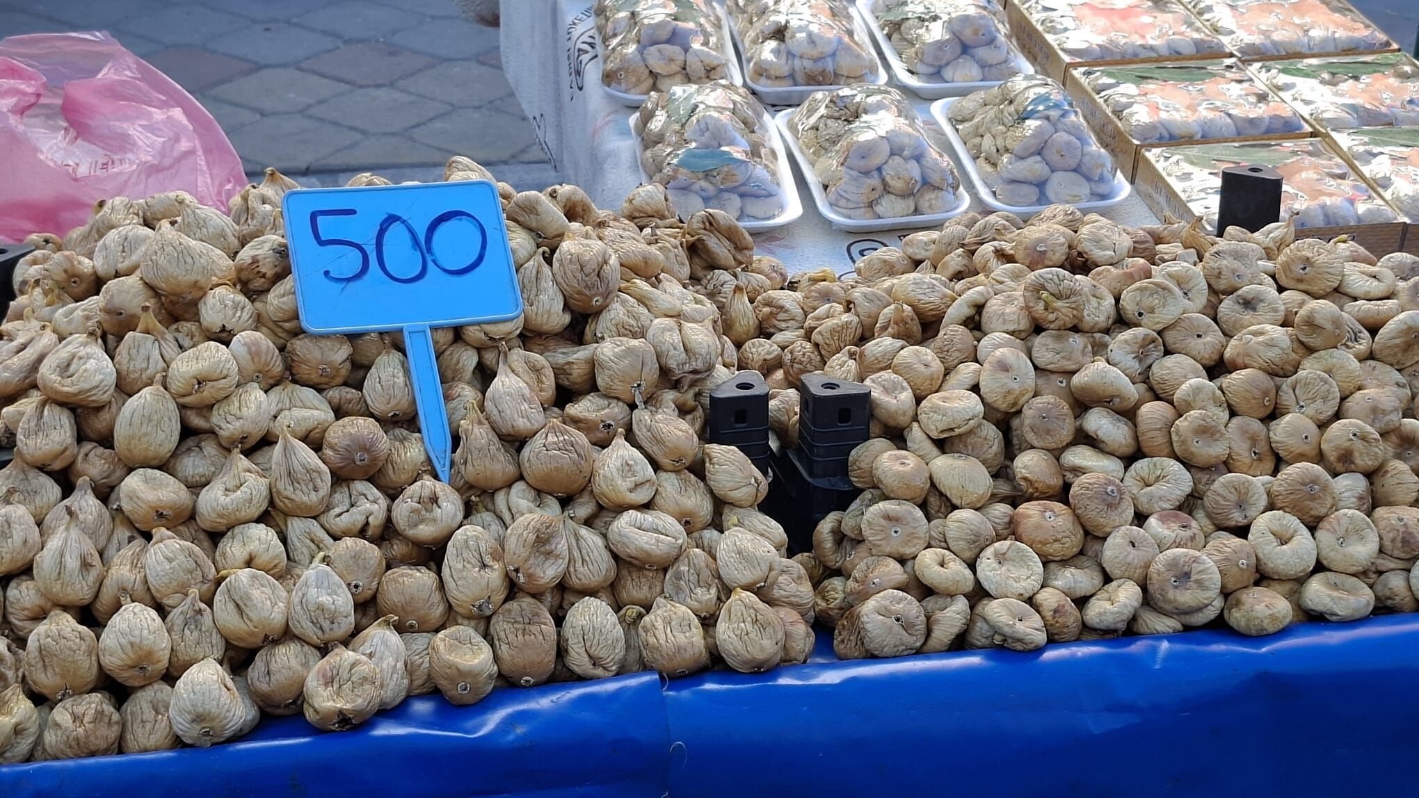 Kusadasi Uretici Pazarinda Sonbahar Bereketi Basladi 694697 0A920A