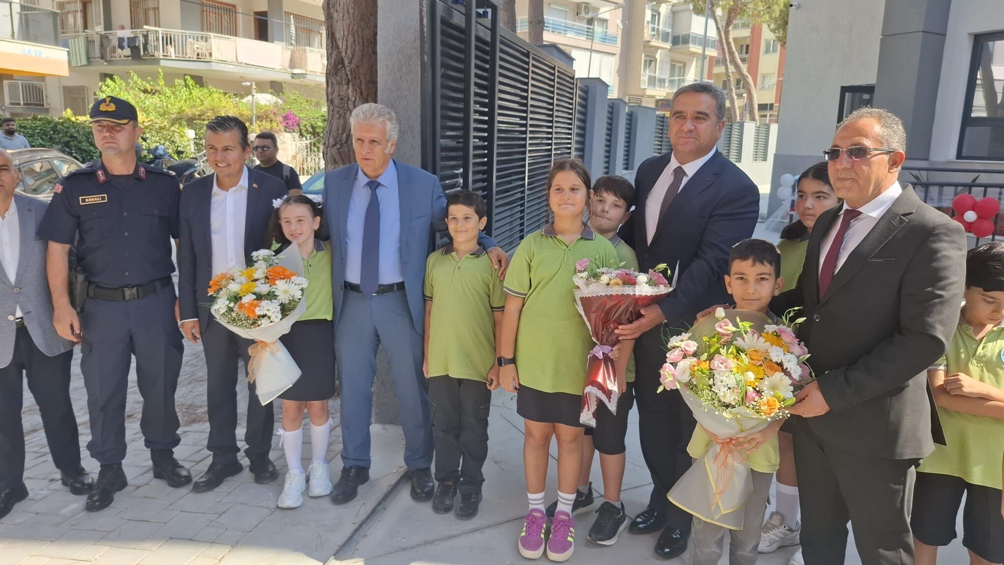 Kusadasinda Yeni Egitim Ve Ogretim Yili Coskusu Basladi 692208 476092
