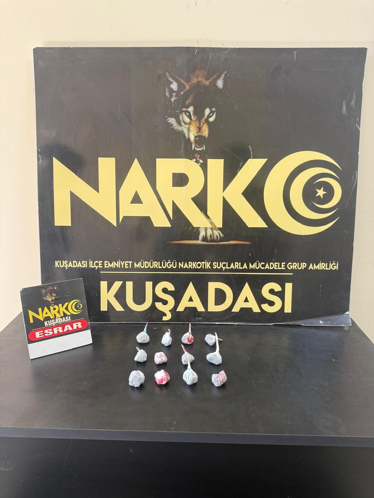 Kusadasinda Zehir Taciri Tutuklandi 696372 30Eccd