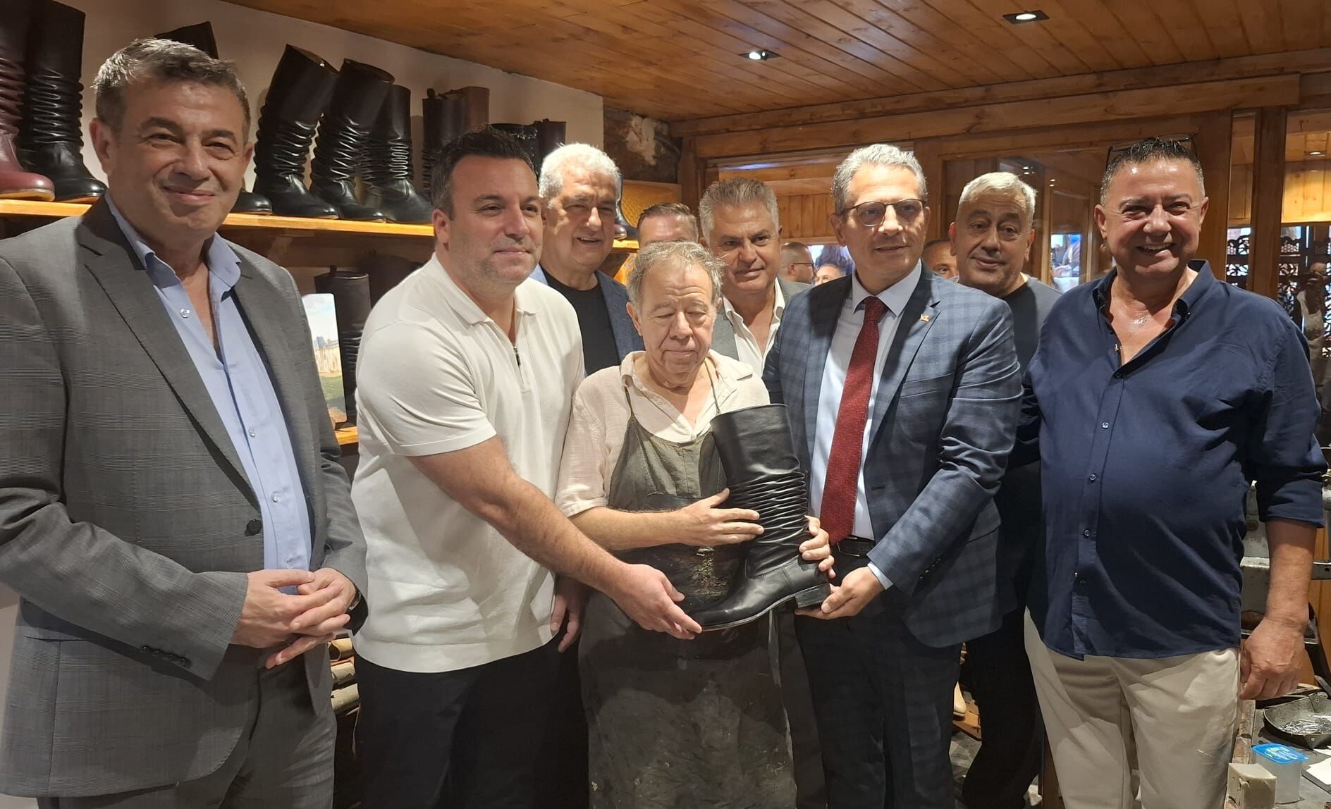 Kusadasinin Kadim Sanatlari Bedestende Bulustu 693211 9E6B6F