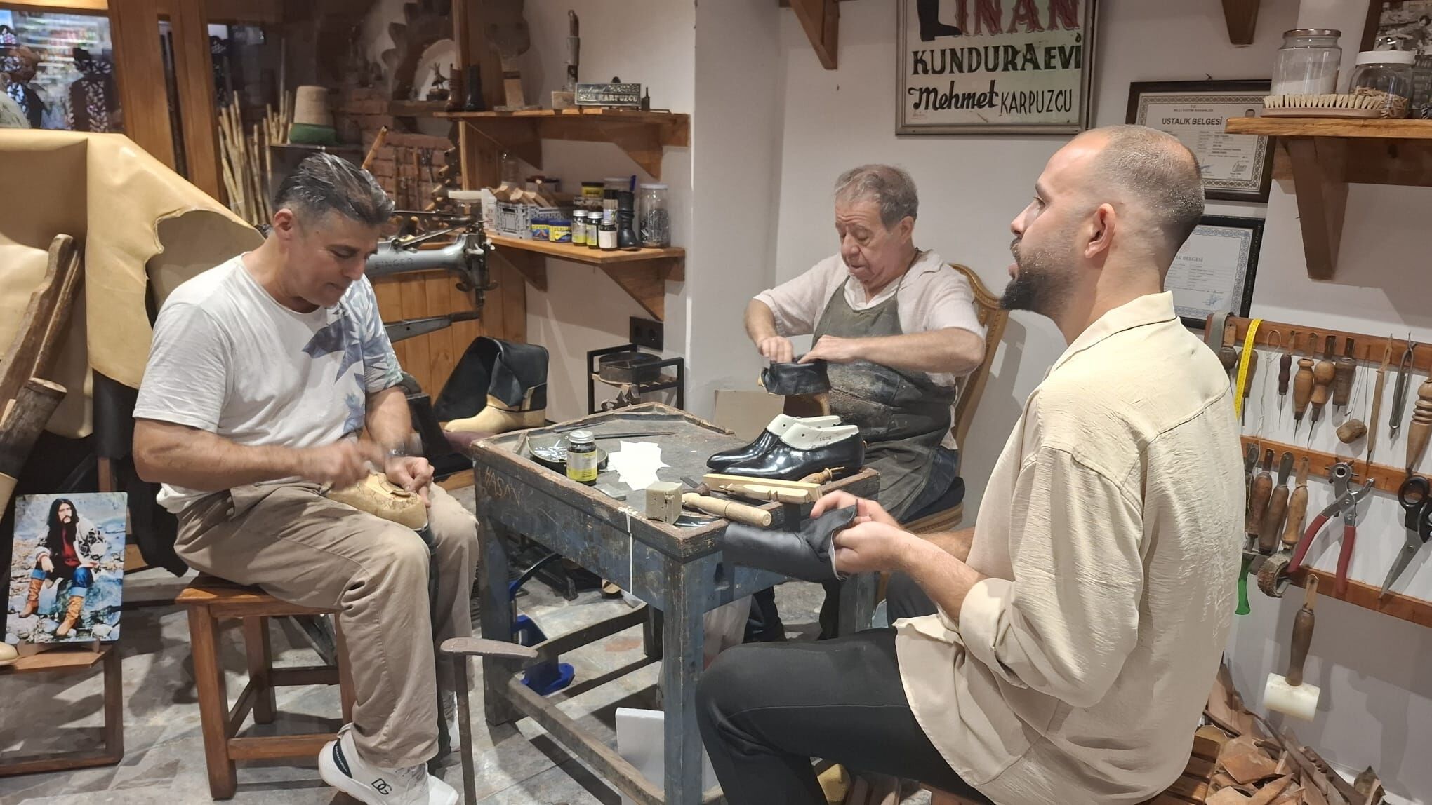 Kusadasinin Kadim Zanaatkari Mustafa Karpuzcu Mesaleyi Oglun 695966 0E8766