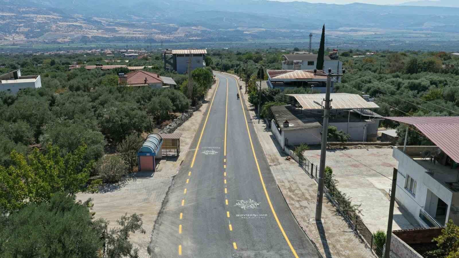 Kuyucak’taki yol yenilendi