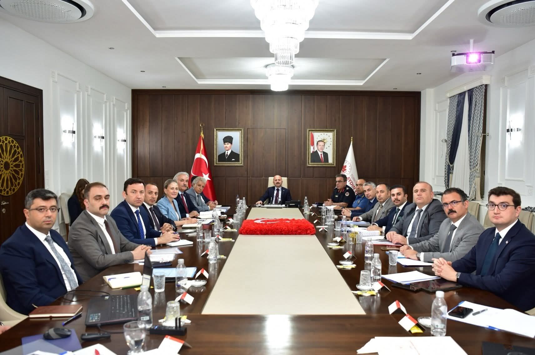 Manisadaki Okul Saldirisi Sonrasi Aydinda Kritik Toplanti 694301 48Aca4