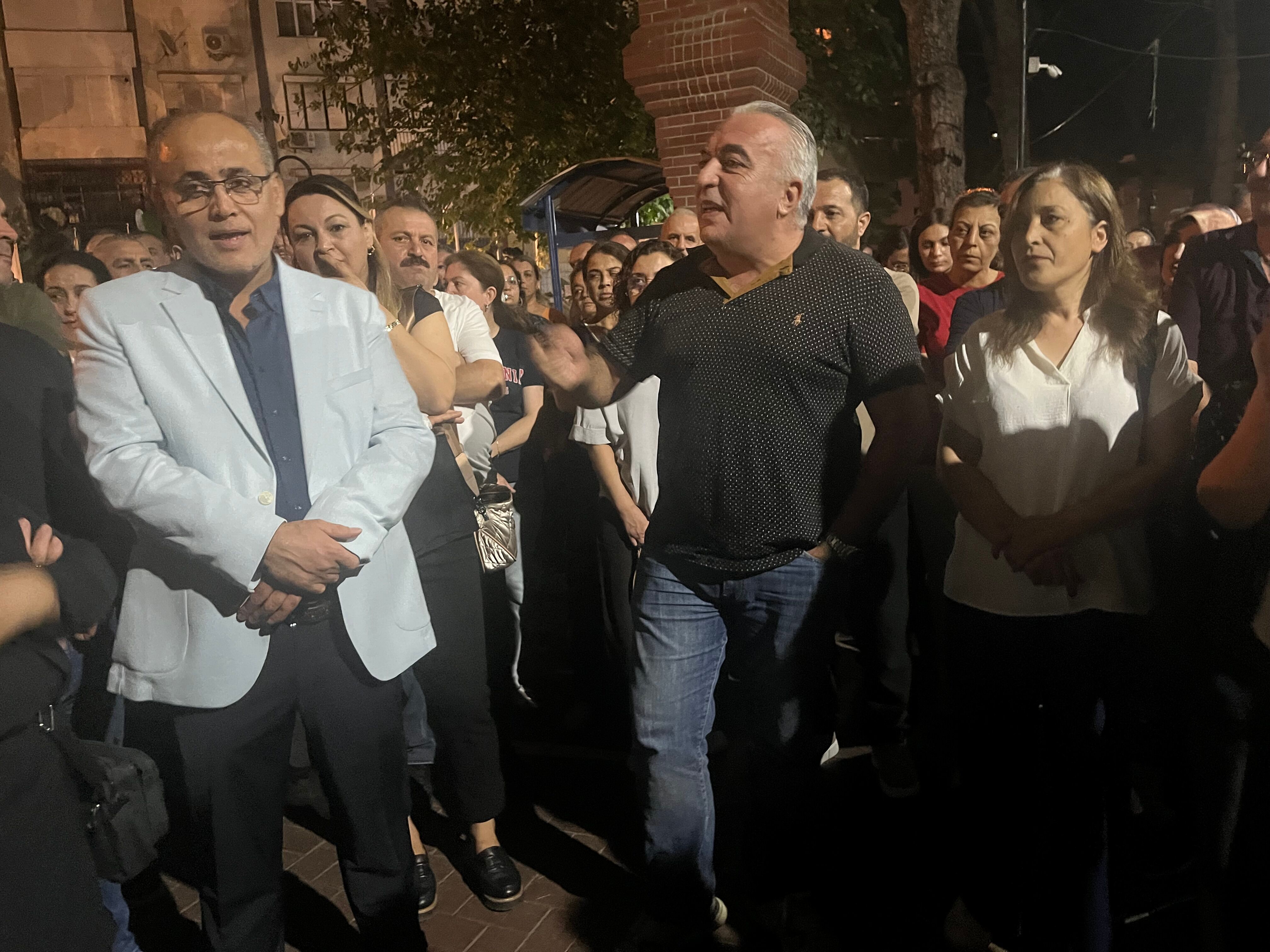 Nazillide Mehmet Akif Velileri Cozum Istiyor Isyan Ettiler 692608 Db387E
