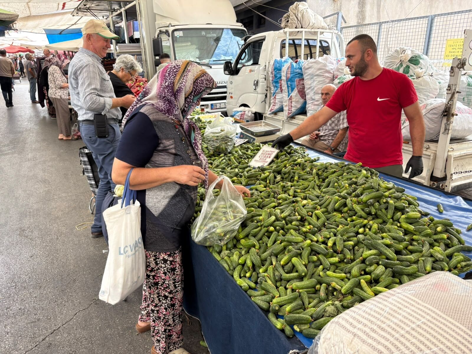 Pazarda En Cok Ilgiyi O Gordu Nazillide Kislik Hazirliklari 693003 F301E0