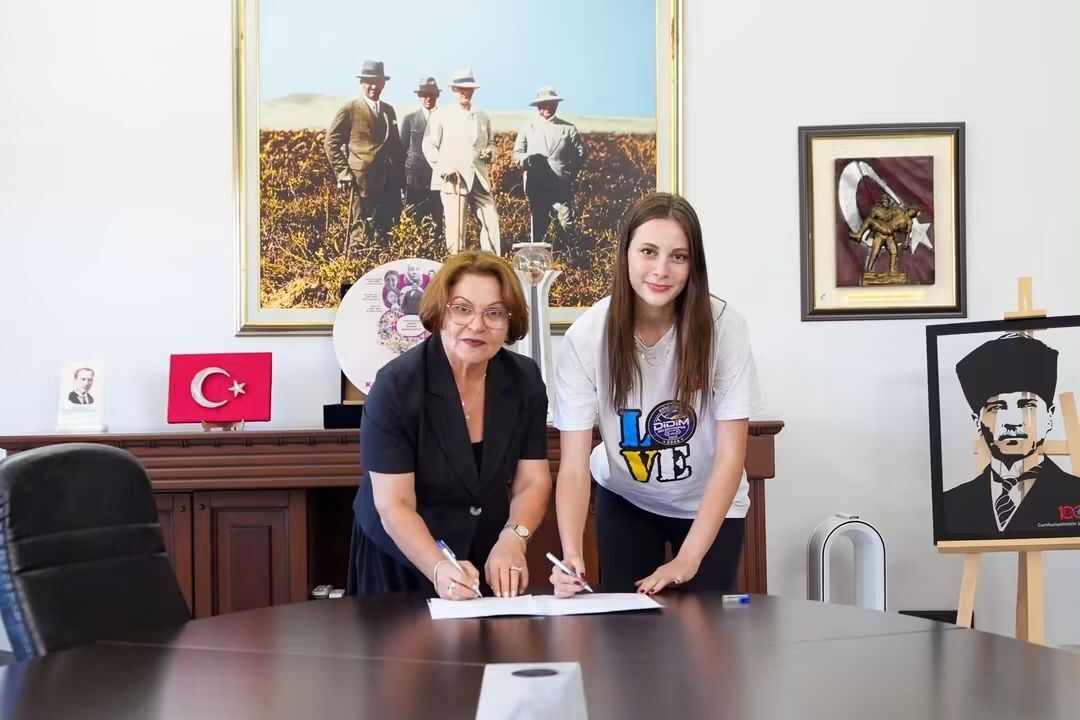 Polat Group Didim Belediyespor Kadin Voleybol Takimi Sezona 690970 349C77