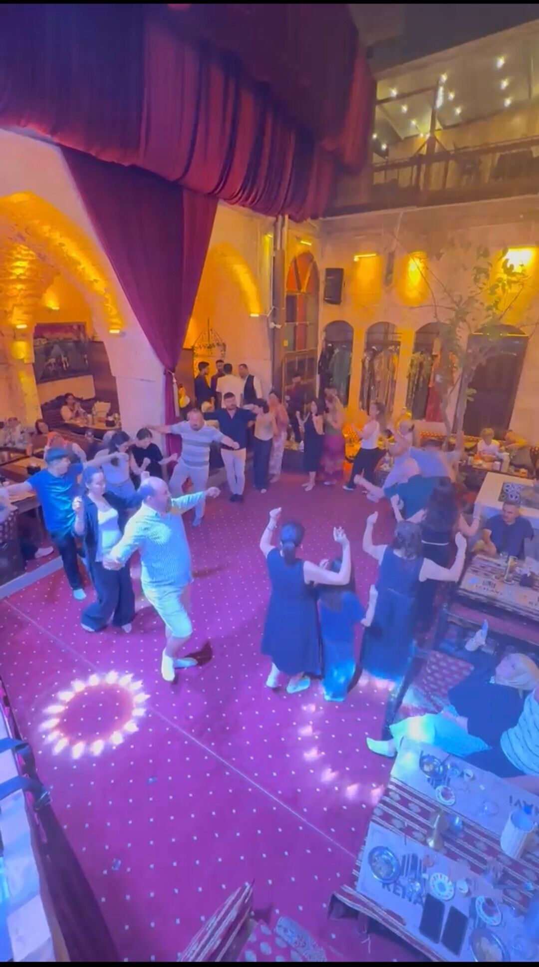 Sanliurfadaki Sira Gecesinde Aydin Zeybegi Ruzgri 691010 F90B67