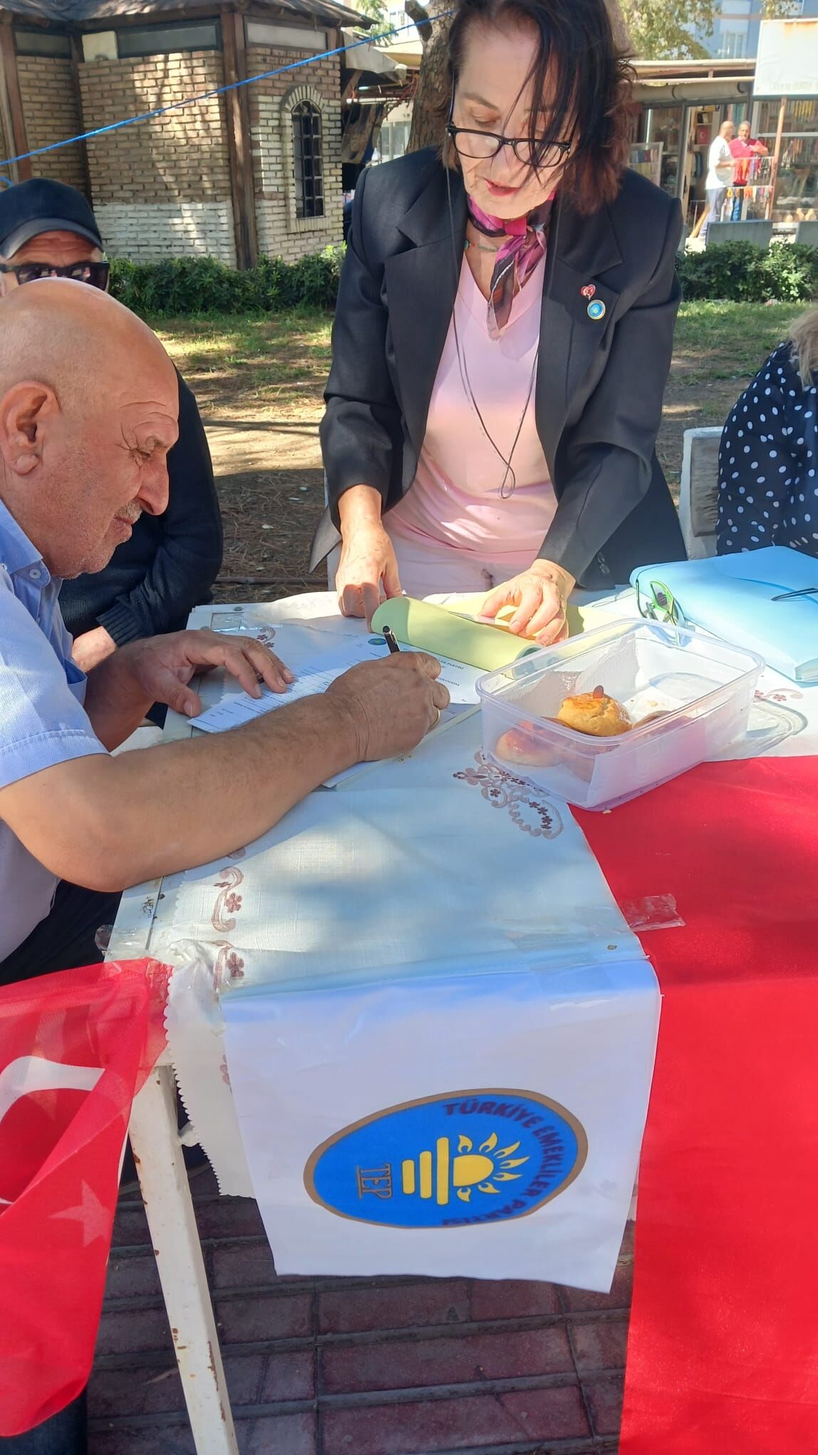 Turkiye Emekliler Partisi Sokede Uye Seferberligi 695348 0E96A6