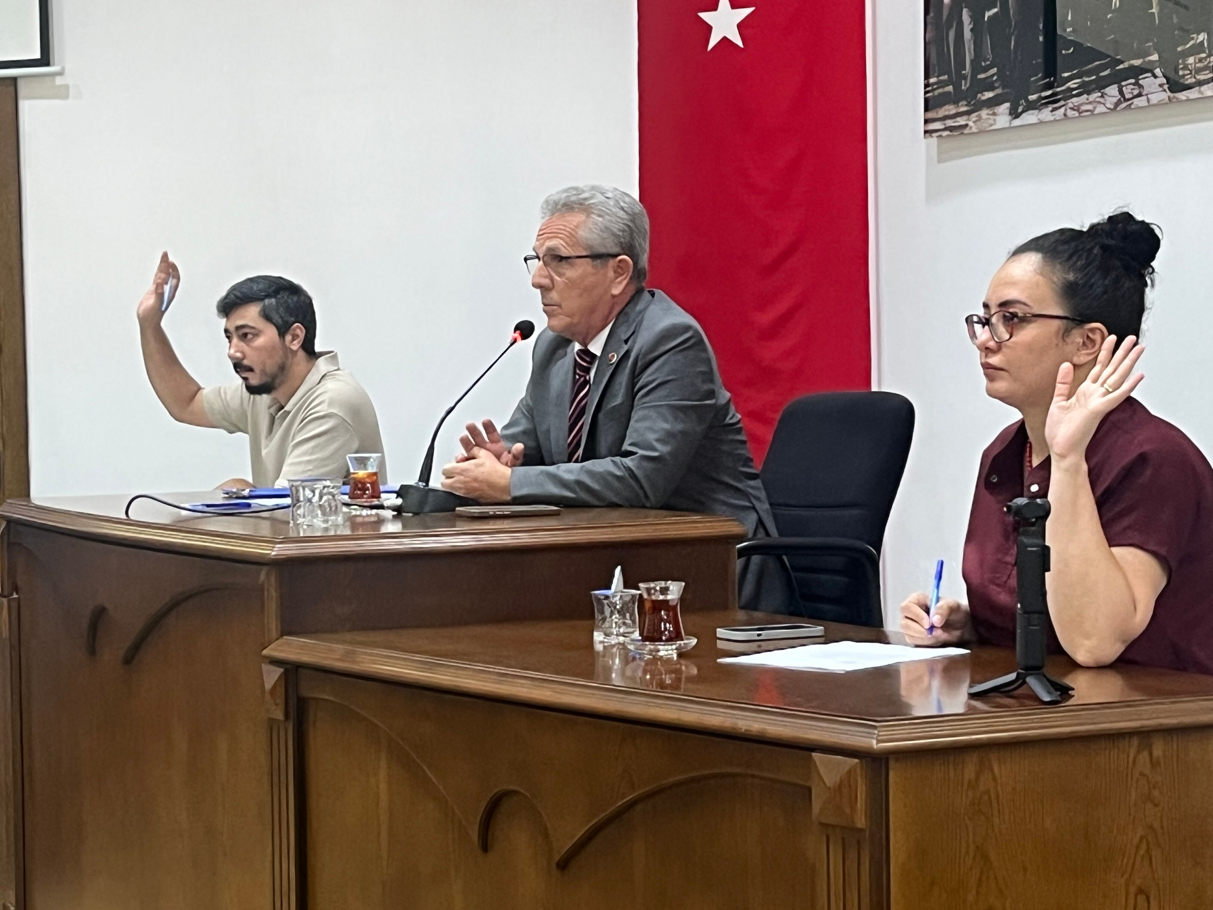 Uc Ilce Baskani Meclisi Takip Etti Nazillide Siyasetin Nabzi 689421 Df1709