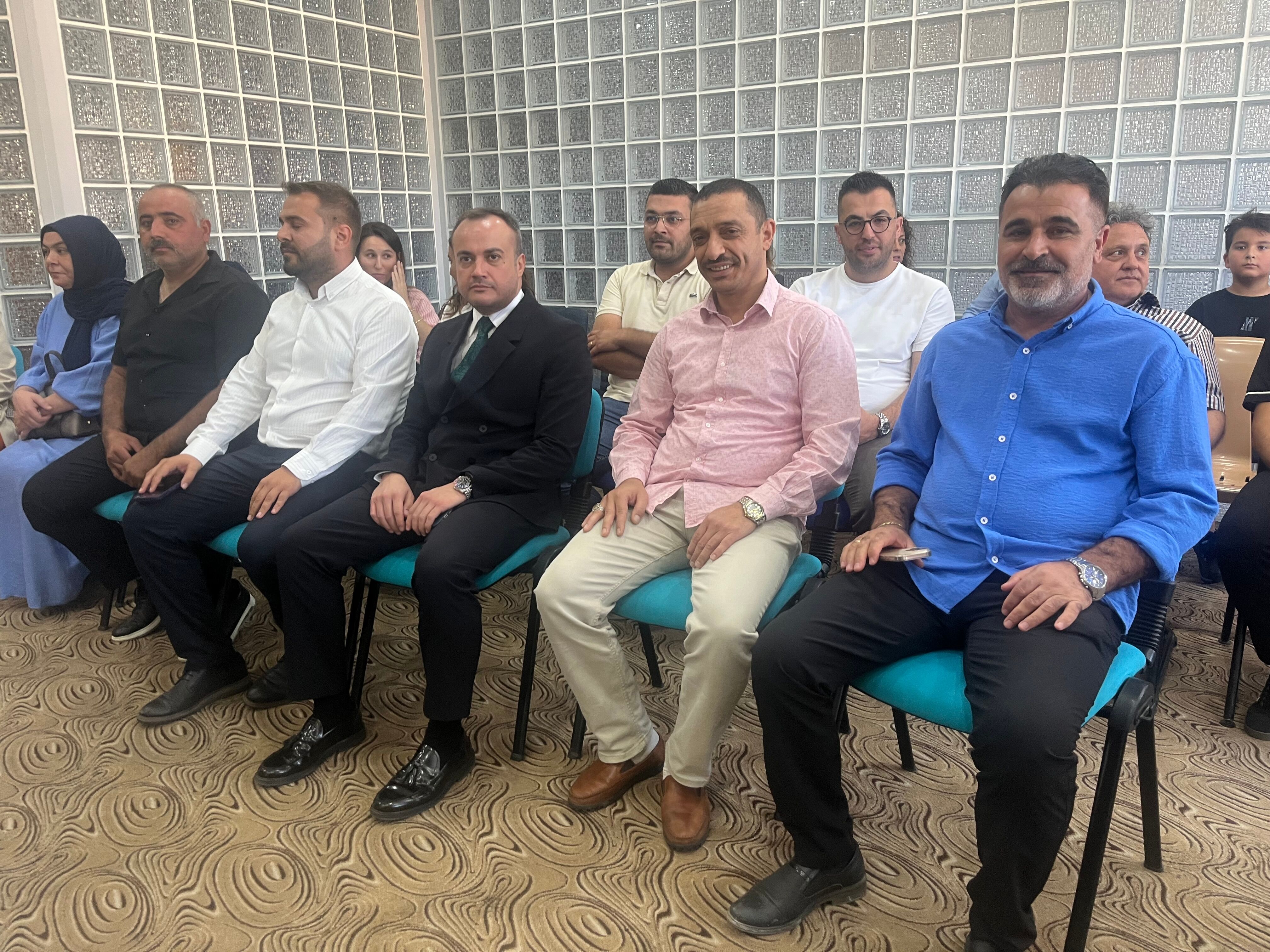 Uc Ilce Baskani Meclisi Takip Etti Nazillide Siyasetin Nabzi 689421 E18C94