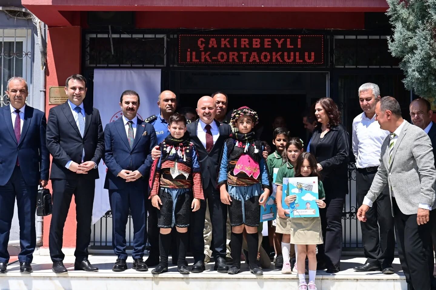 Vali Varol, “Eğitim geleceğimize yapılan en kalıcı yatırım”