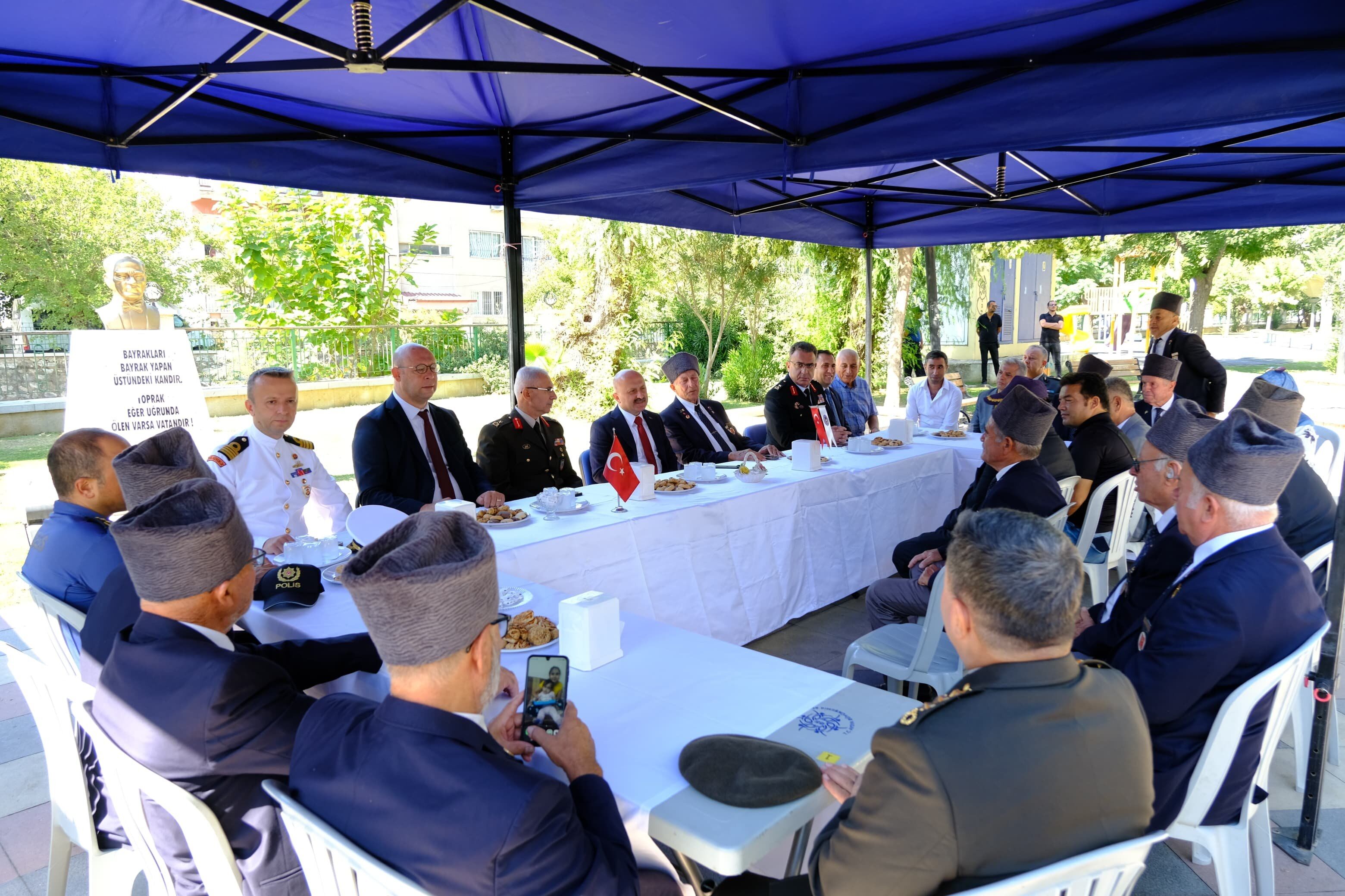 Vali Varoldan Gazilere Vefa Ziyareti 693541 D5D873