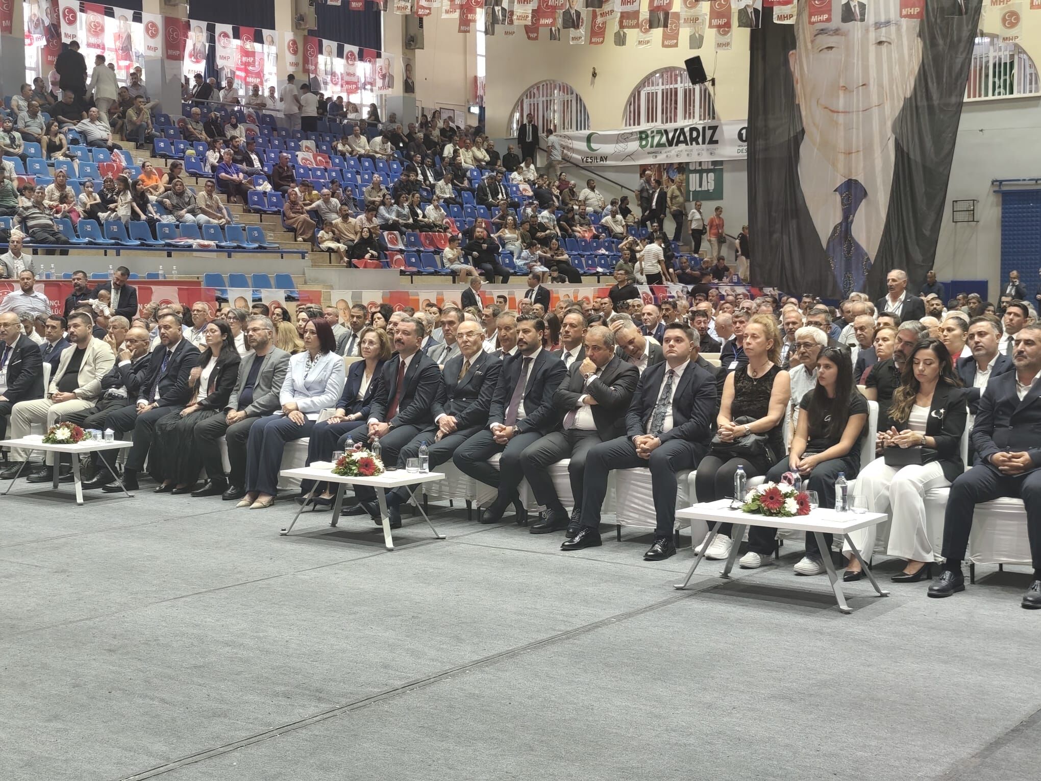 MHP’nin Aydın kongresinde gözler onları aradı : Alıcık ve Pehlivan katılmadı