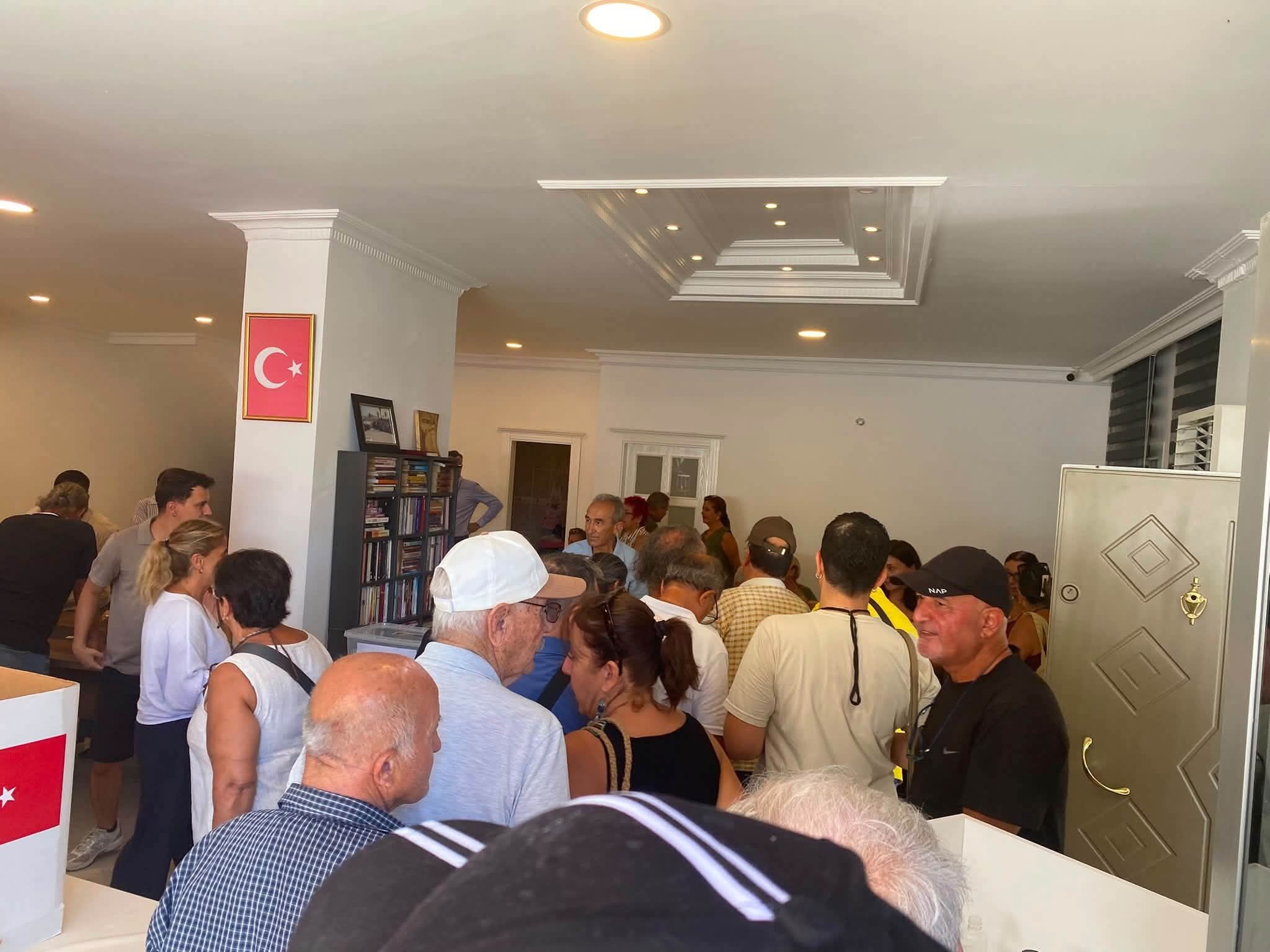 Yeni Parti Kusadasinda Sandik Delegeler Icin Acildi 691884 F7E55F