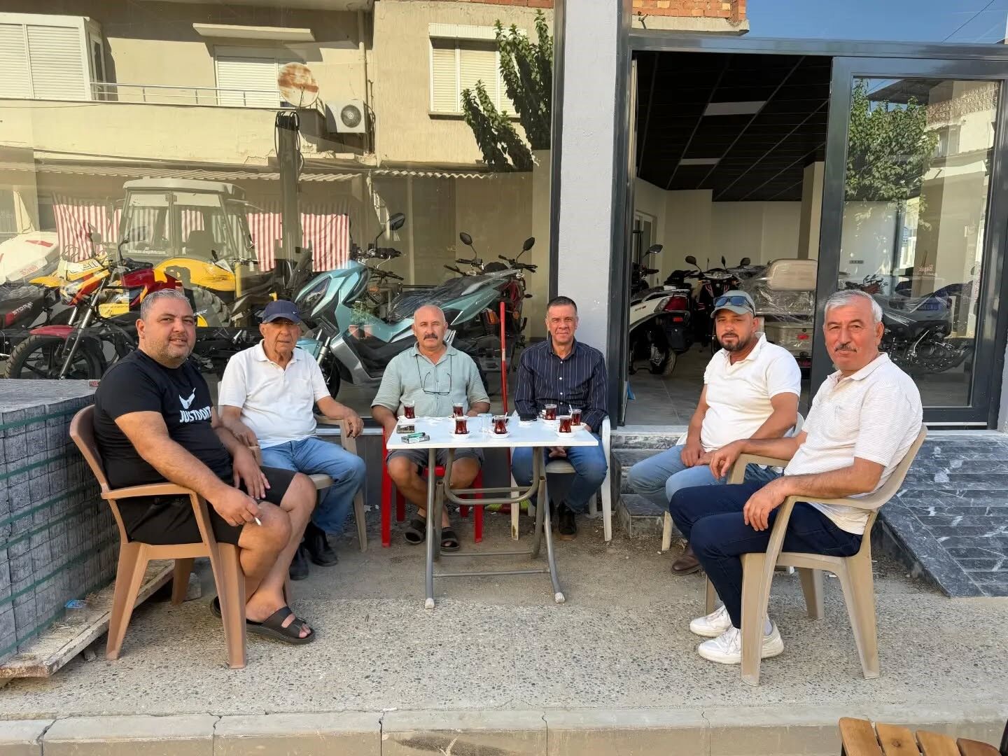 Yenipazar Da Hem Yollar Yenileniyor Hem Gonullere Dokunuluyor 1789369808485 41691