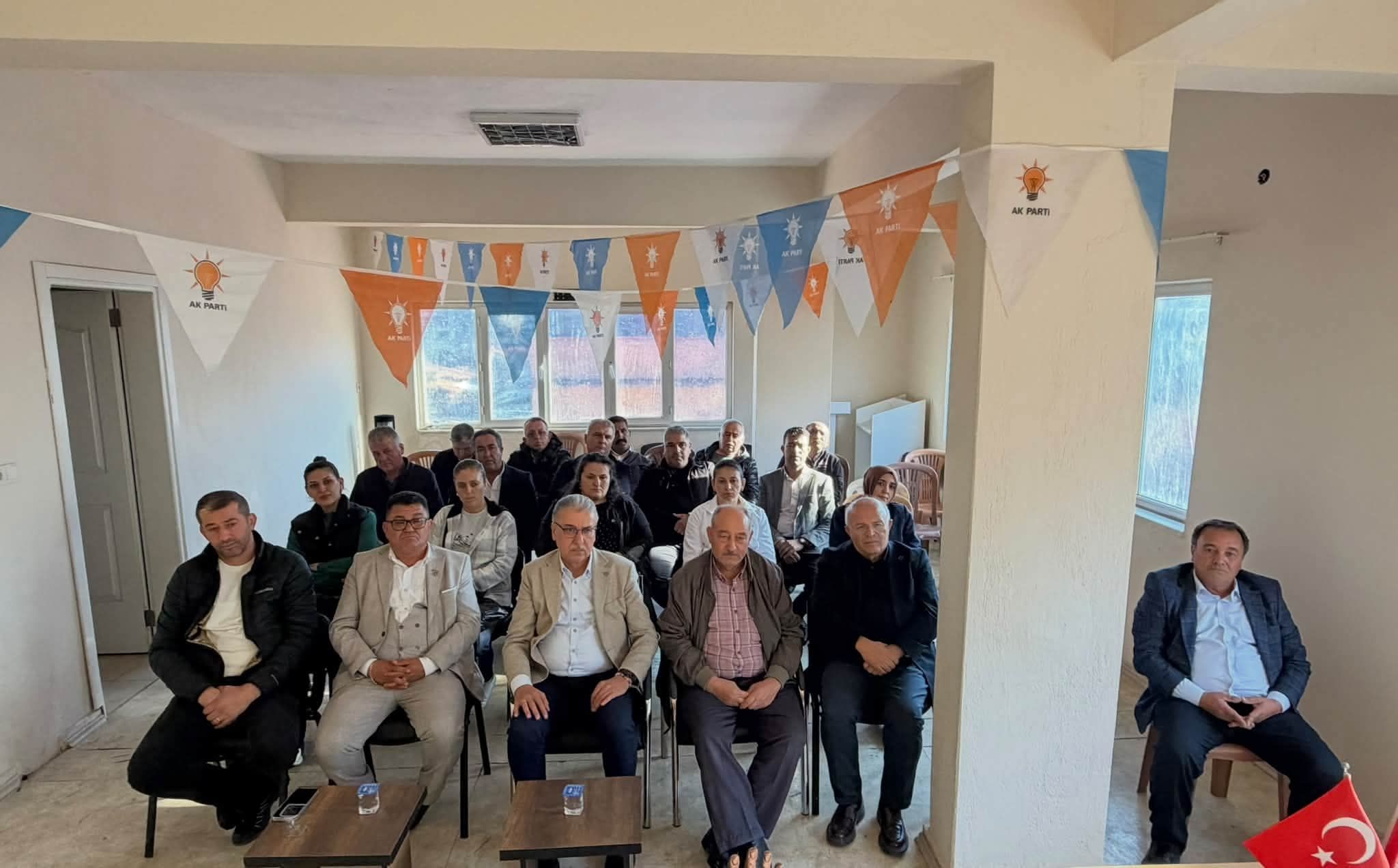 Ak Parti Karacasuda Ekim Ayi Ilce Danisma Meclisi Toplantisi 700833 Ed2Aeb