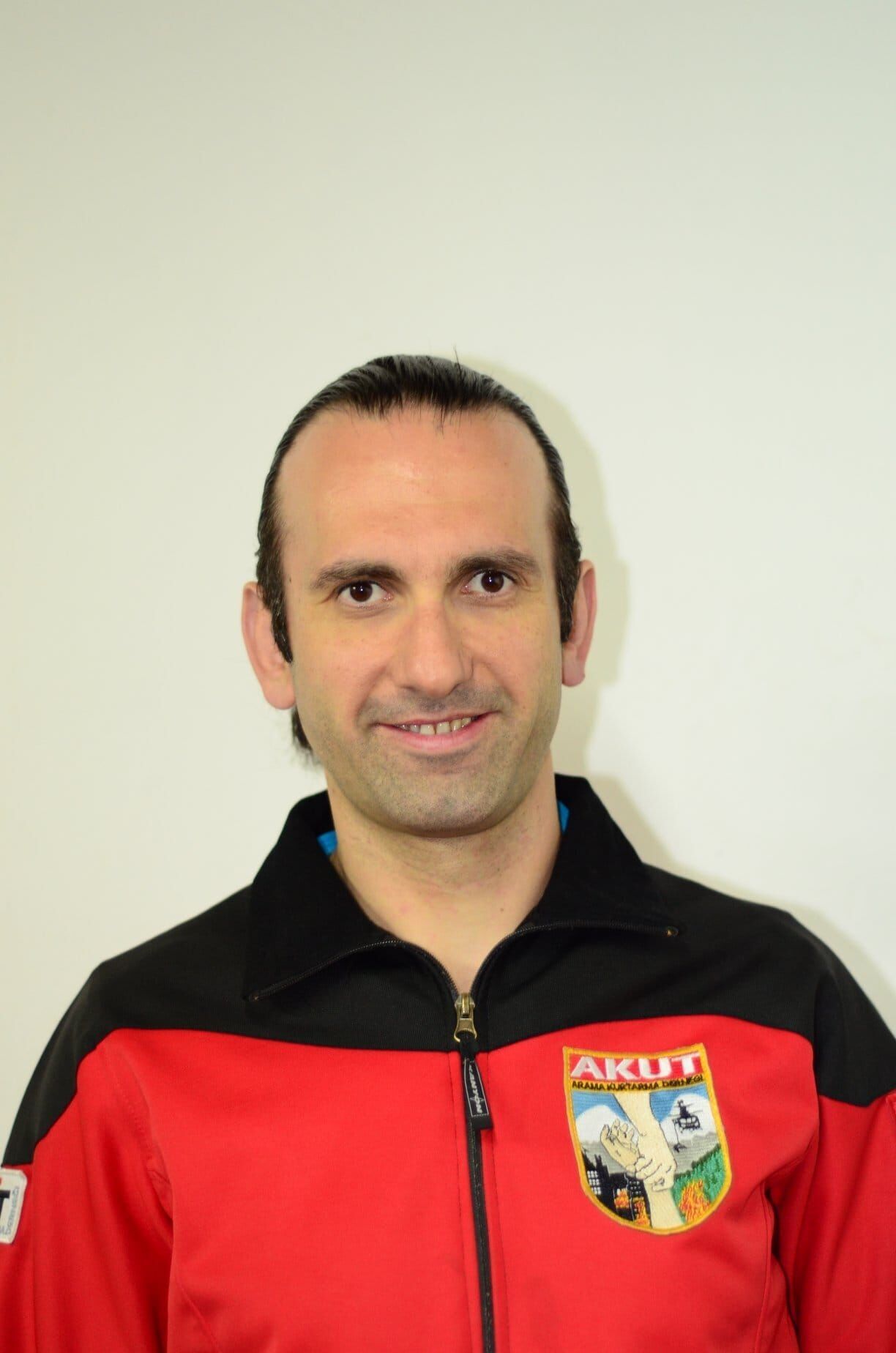 Akut Gonullusu Dursun Alinin Vefasi Depremin Golgesinde Egit 698733 5133Ae