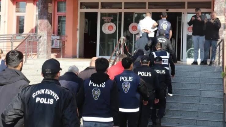 Aydin Dahil 15 Ilde Buyuk Operasyon 870 Milyonluk Vurgun 699239 0Aa575