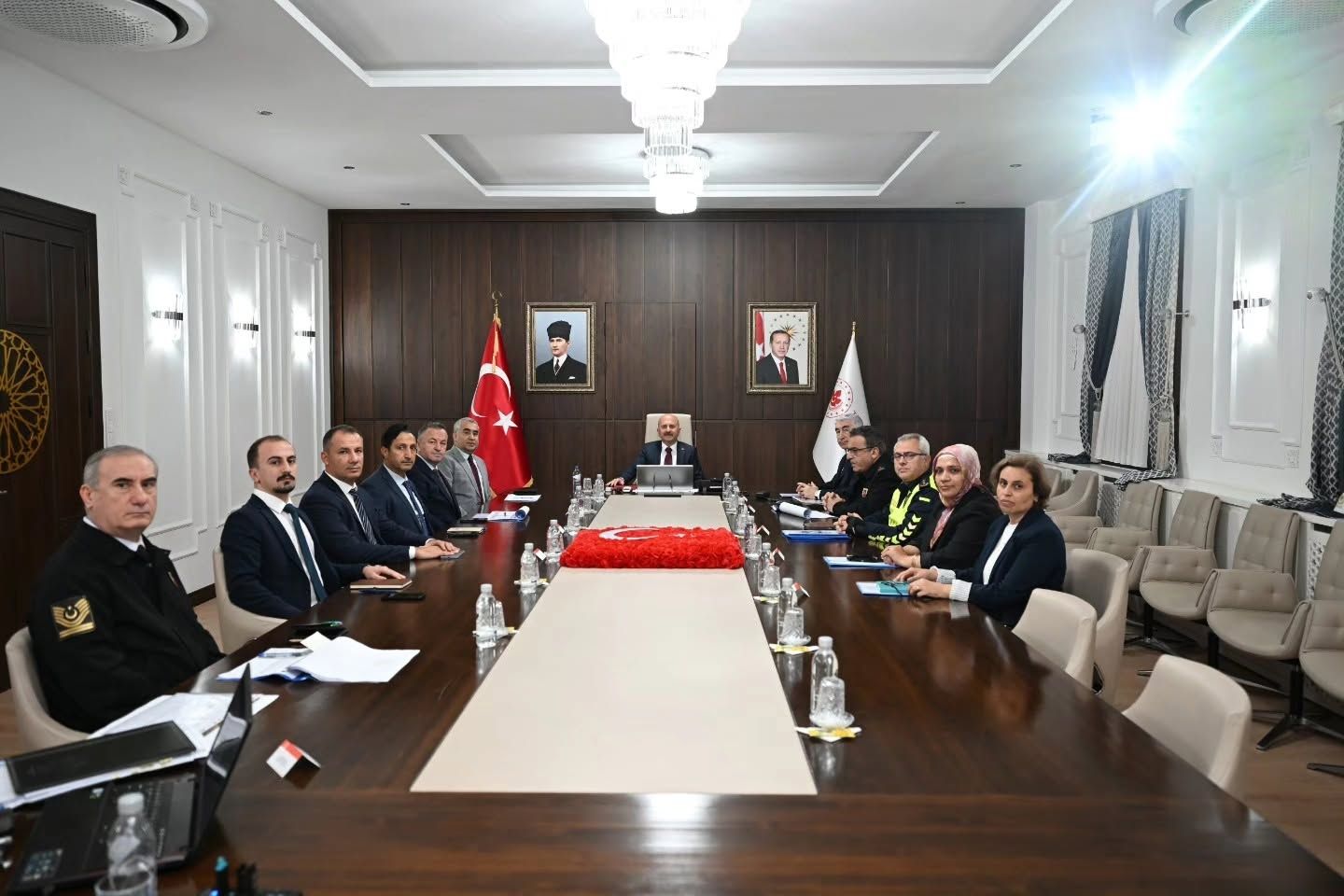 Aydinda Universite Ogrencileri Icin Guvenlik Zirvesi 699151 F01E9F