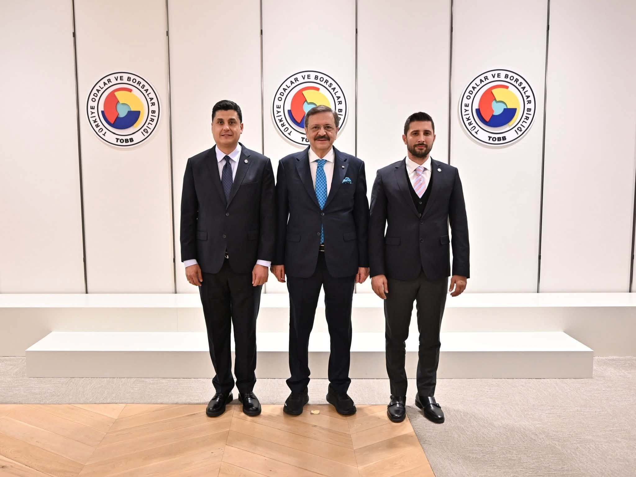 Ayso Heyetinden Tobb Baskani Hisarcikliogluna Ziyaret 702472 7934F2