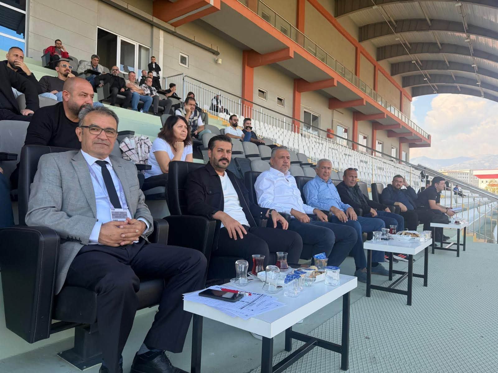Baskan Altuntas Sahalarda Amator Sporun Yaninda 702816 B47778