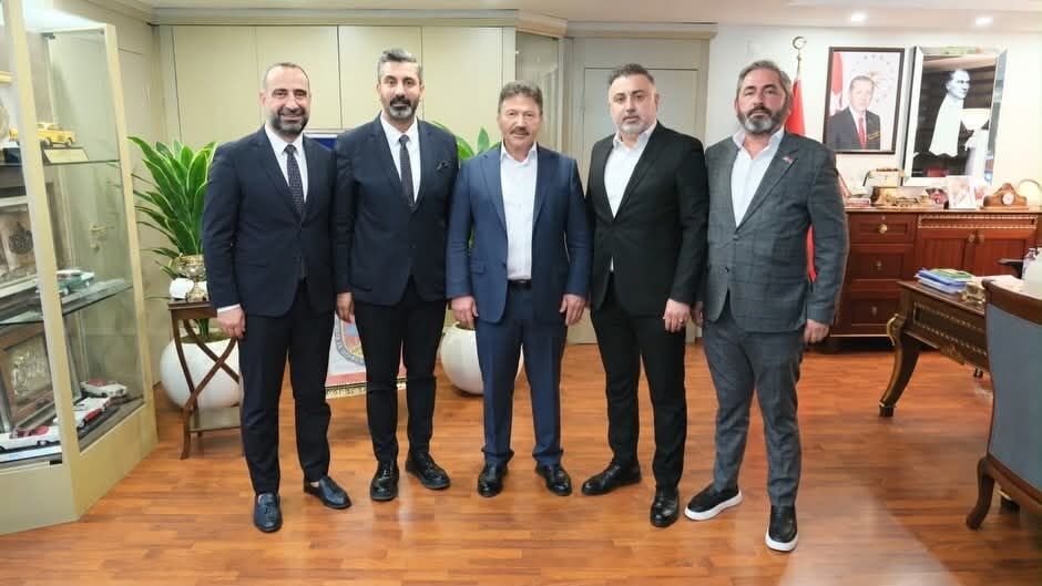Başkan Avşar'dan Yiğiner ve Demir'e tam destek