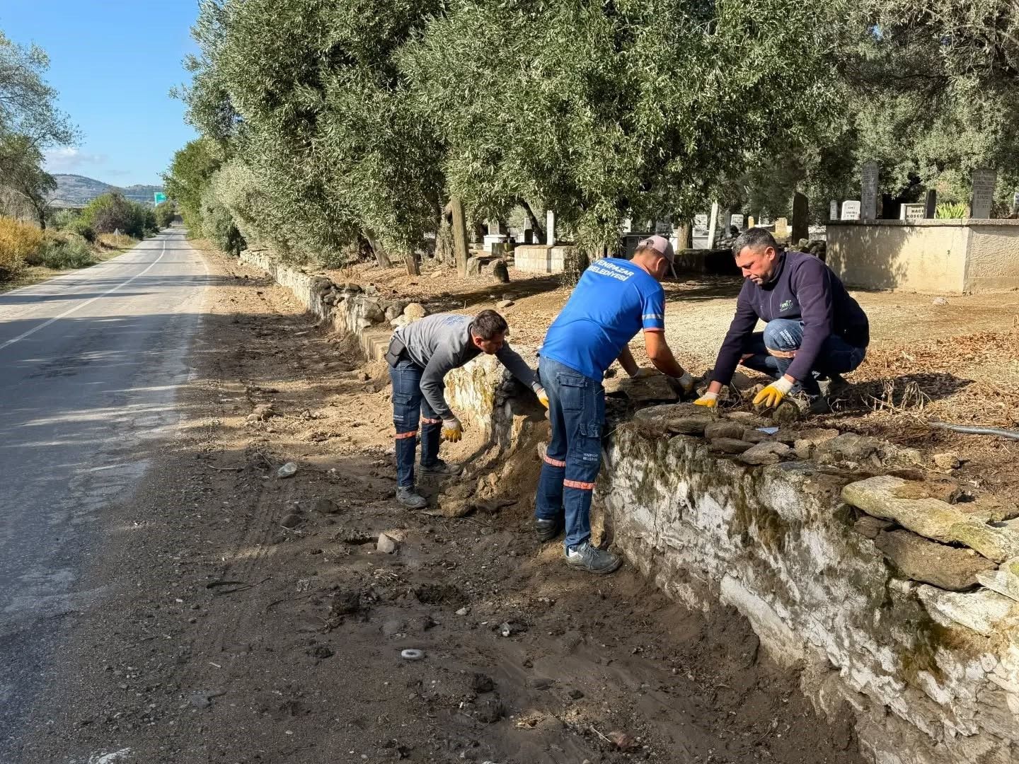 Baskan Ercan Gecmisimizle Gelecegimiz Arasinda Bir Kopru Olan Kabristanlarimiza Sahip Cikiyoruz 1793101507045 951185