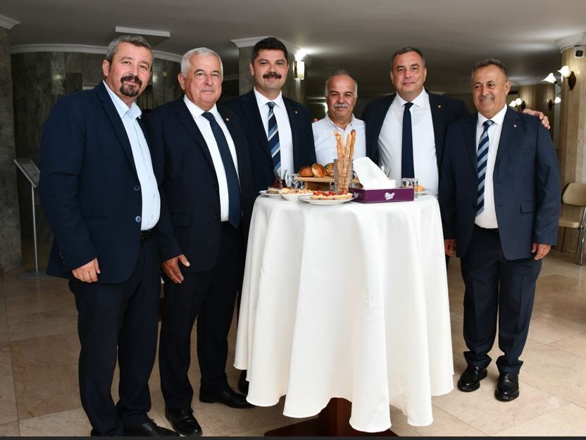 Baskan Fevzi Condur Guven Tazeledi 697029 9244F5