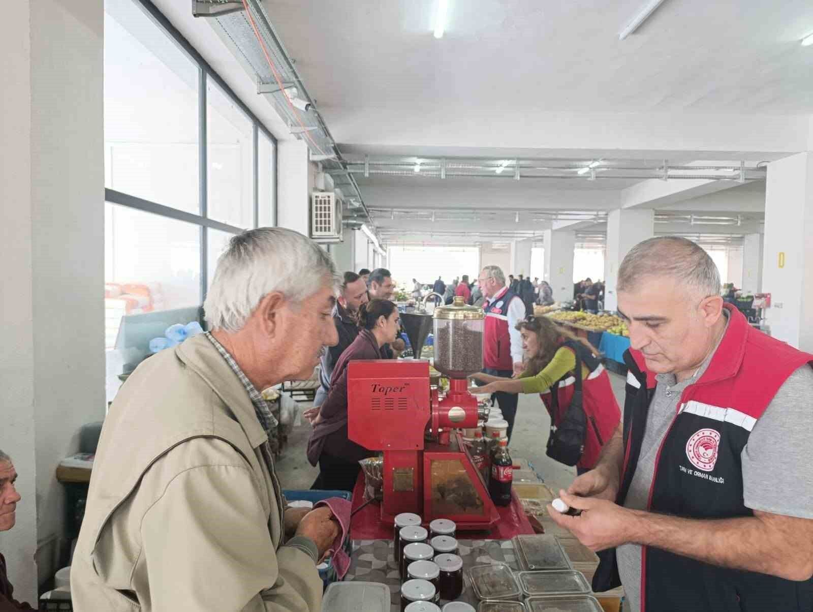 Buharkent Te Pazar Tezgahlari Denetlendi 1791136502178 592217