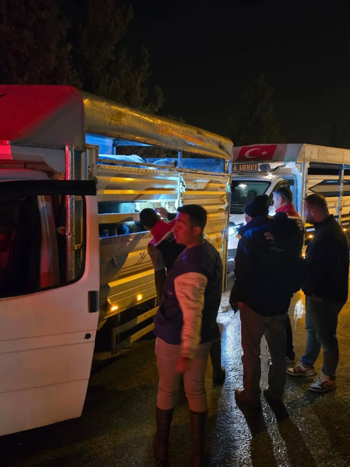 Cine Hayvan Pazari Yeniden Acildi Giriste Siki Denetim 699733 4D2A8D