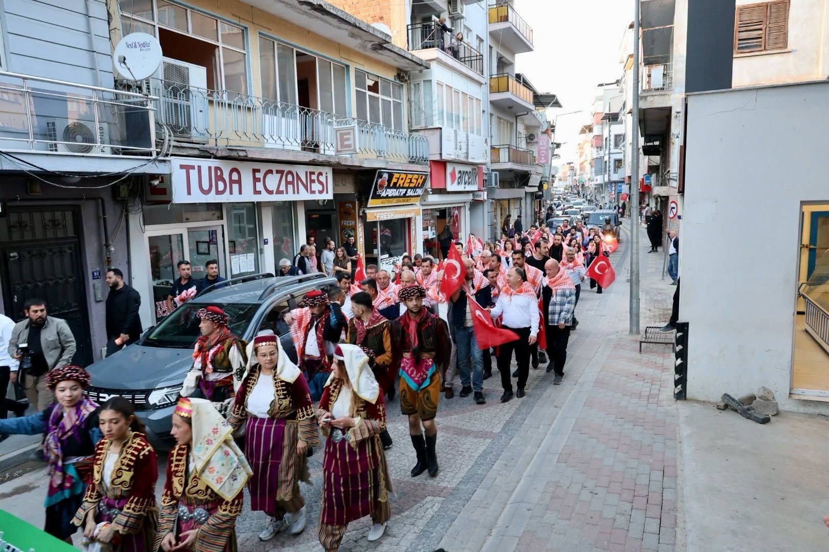 Cinede Zeytin Festivali Coskusu 701896 C8198C