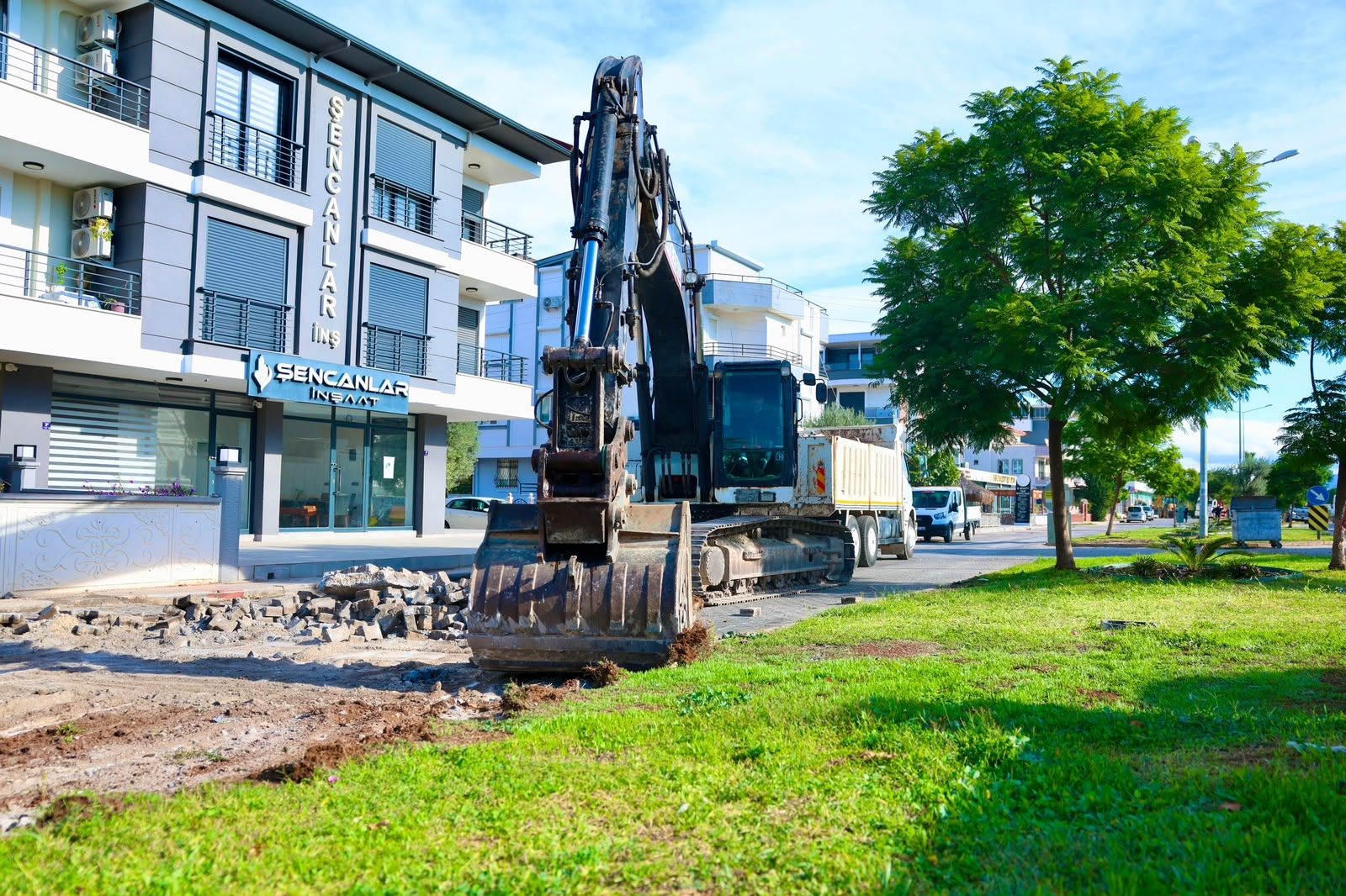 Didim Belediyesinden Kent Genelinde Yol Yapim Ve Duzenleme C 699852 F474C6