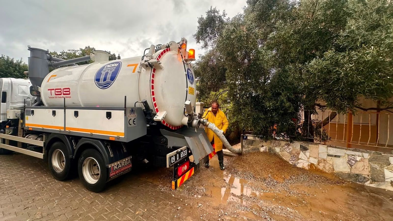 Didim Belediyesinden Yagis Sonrasi Sahada Onlem Calismalari 702467 Ac10E9