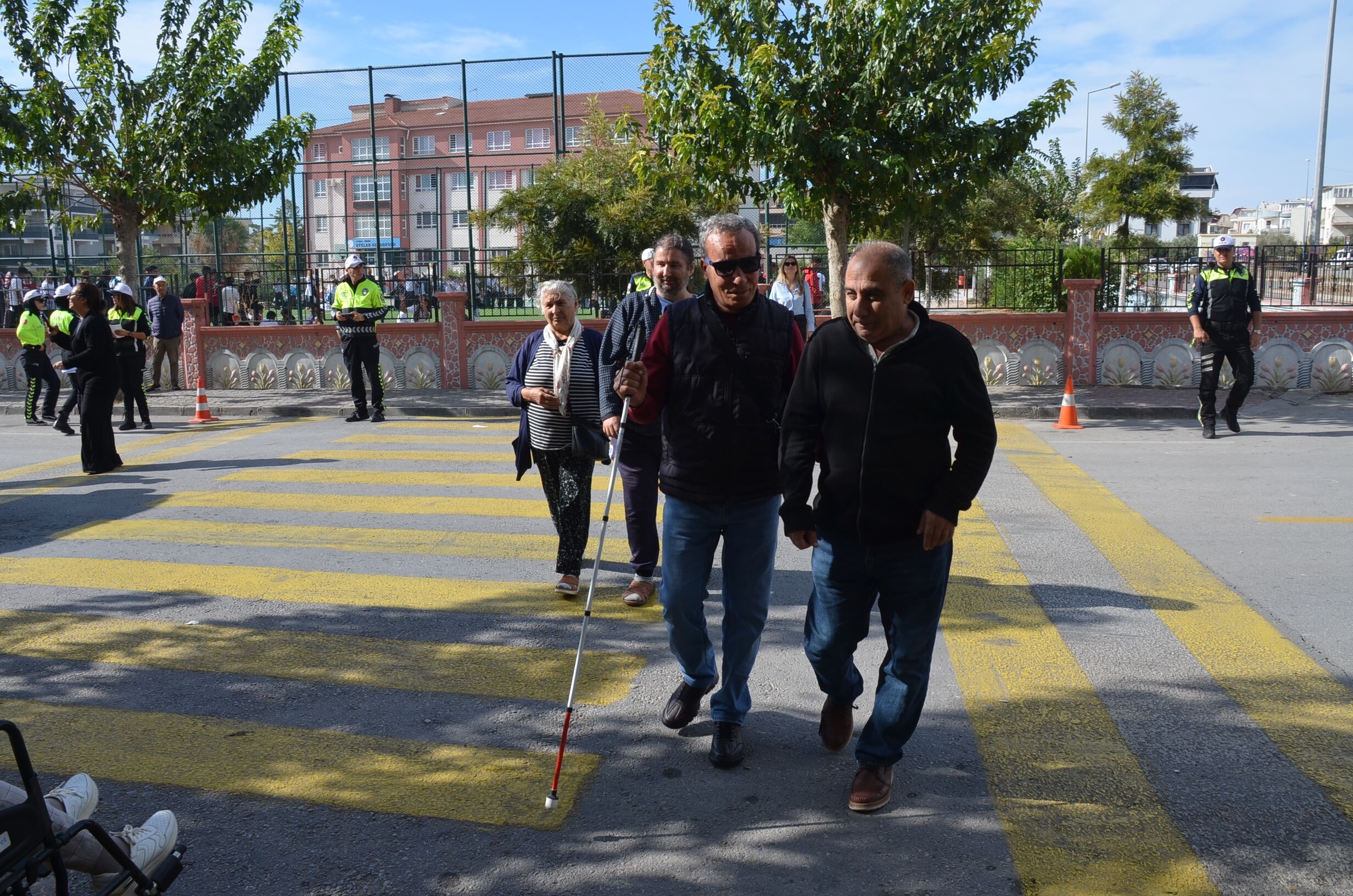 Didim Engelliler Derneginden 15 Ekim Dunya Beyaz Baston Gunu 699851 Cfdc08