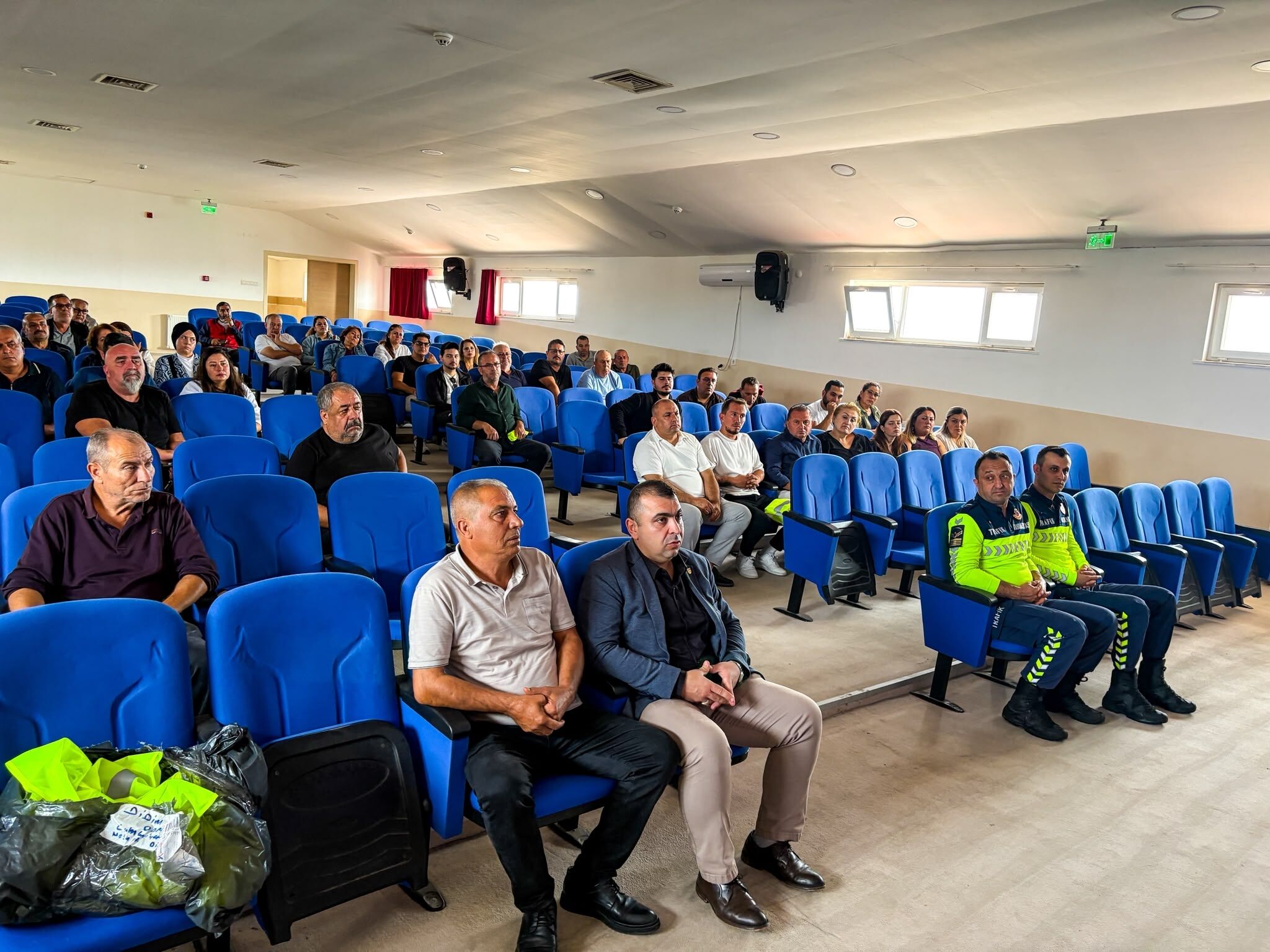 Didimde Okul Servisi Suruculerine Ve Rehber Personele Bilgil 699365 E1848A
