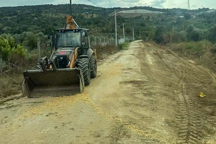 Efeler De Hasar Goren Tarim Arazi Yollari Aciliyor 1793350502867 705708