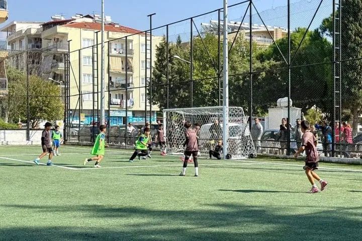 Efeler De Minik Sporcular Kiyasiya Mucadele Etti 1793002203724 261240