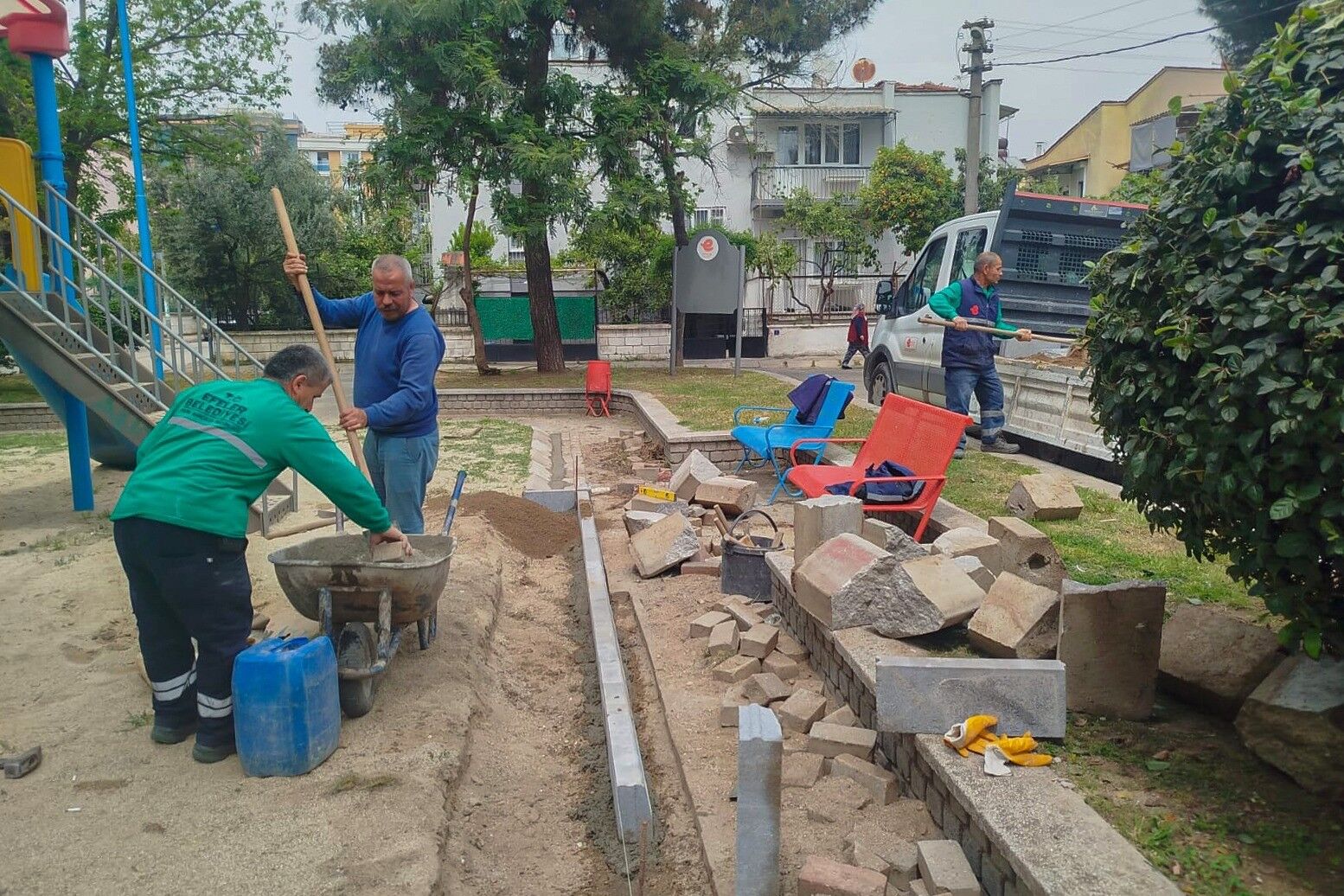 Efeler De Park Ve Yesil Alanlar Bakima Alindi 1791544205637 296976