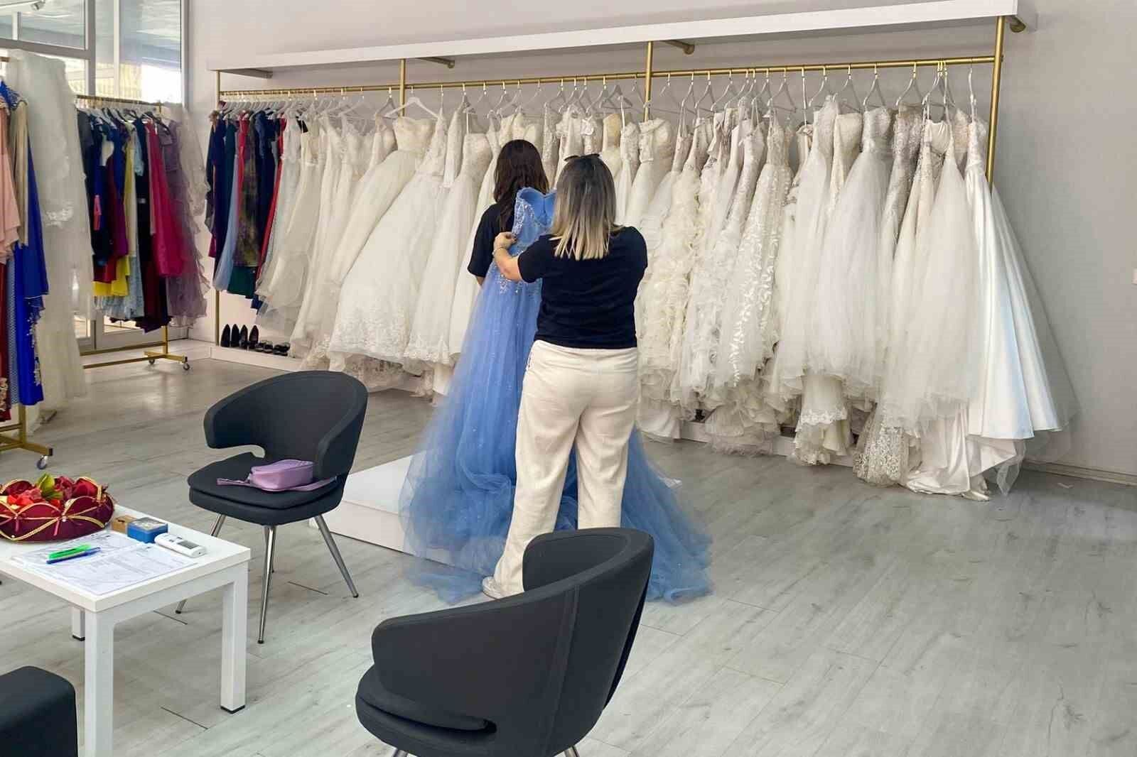 Efeler De Sosyal Destekler Binlerce Vatandasa Ucretsiz Ulasiyor 1791461104331 565407