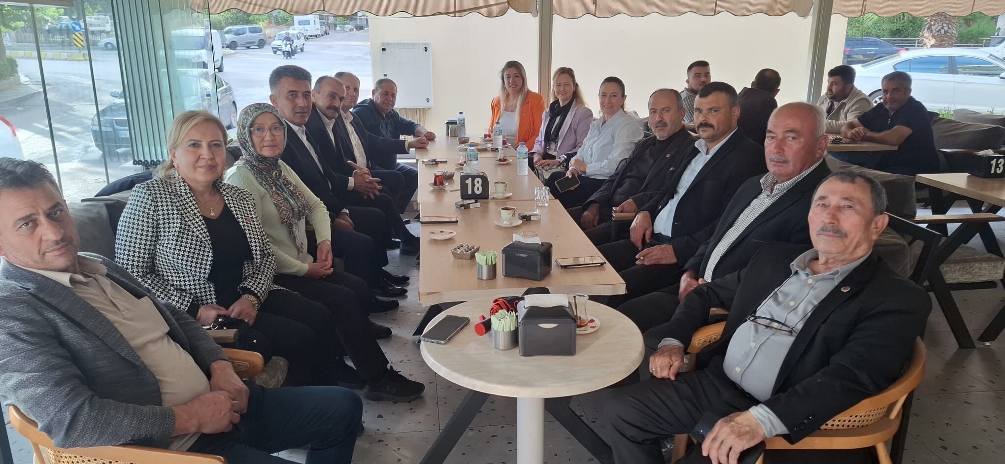 Efeler Muhtarlar Derneginin Yeni Baskani Yanik Oldu 699681 2B259F