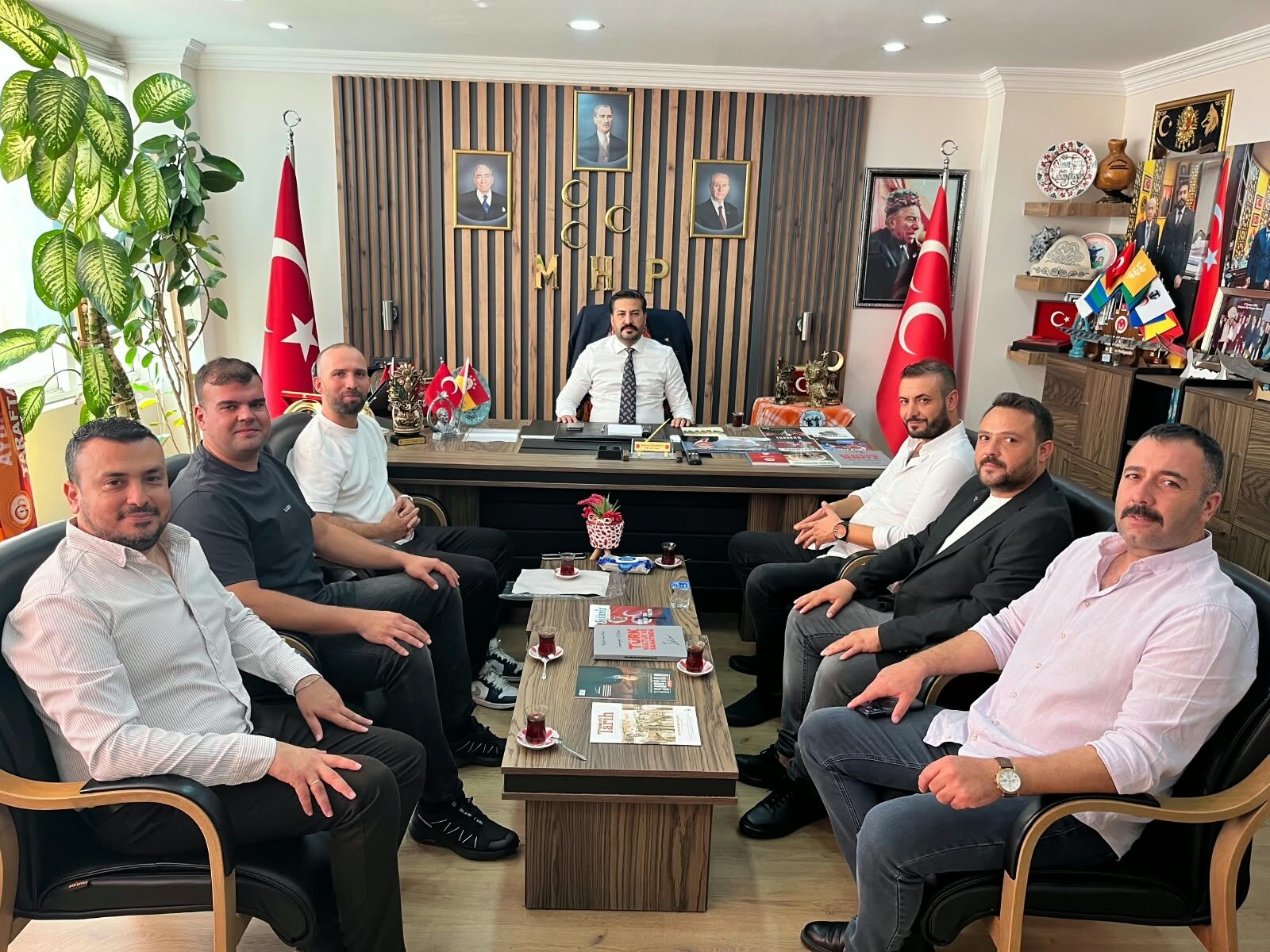 Genc Efe Spor Kulubu Mhpli Cihangiroglu Forma Hediye Etti 697021 31A945